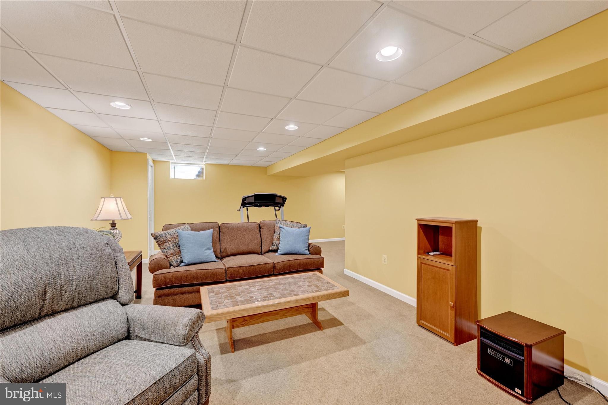 MANOR RIDGE - Residential