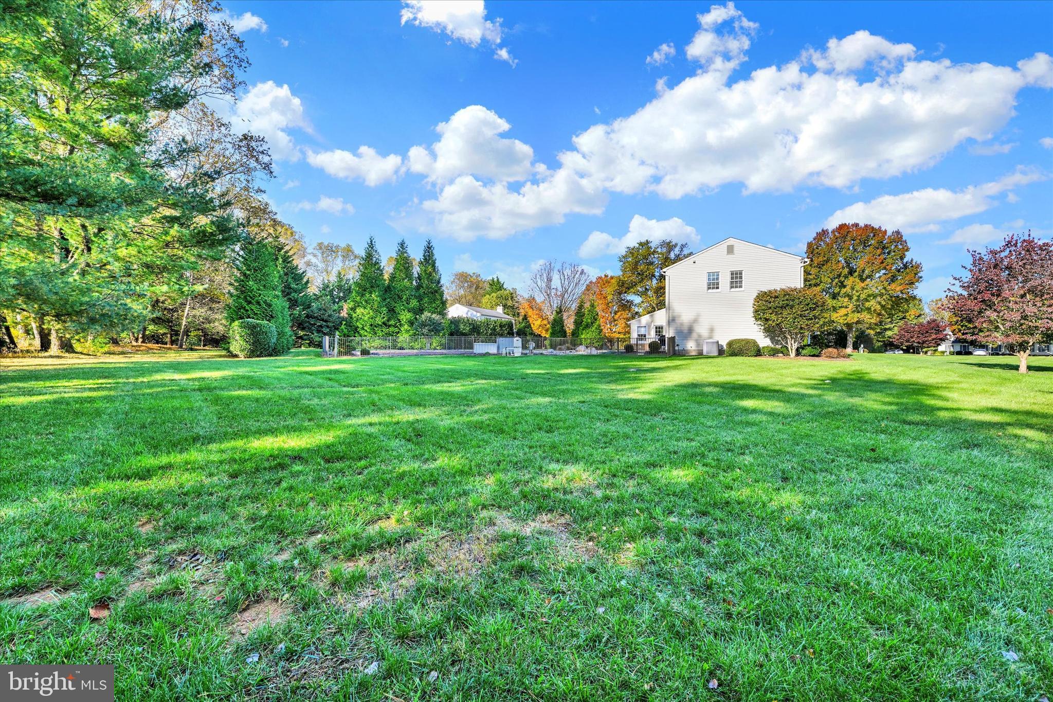 MANOR RIDGE - Residential