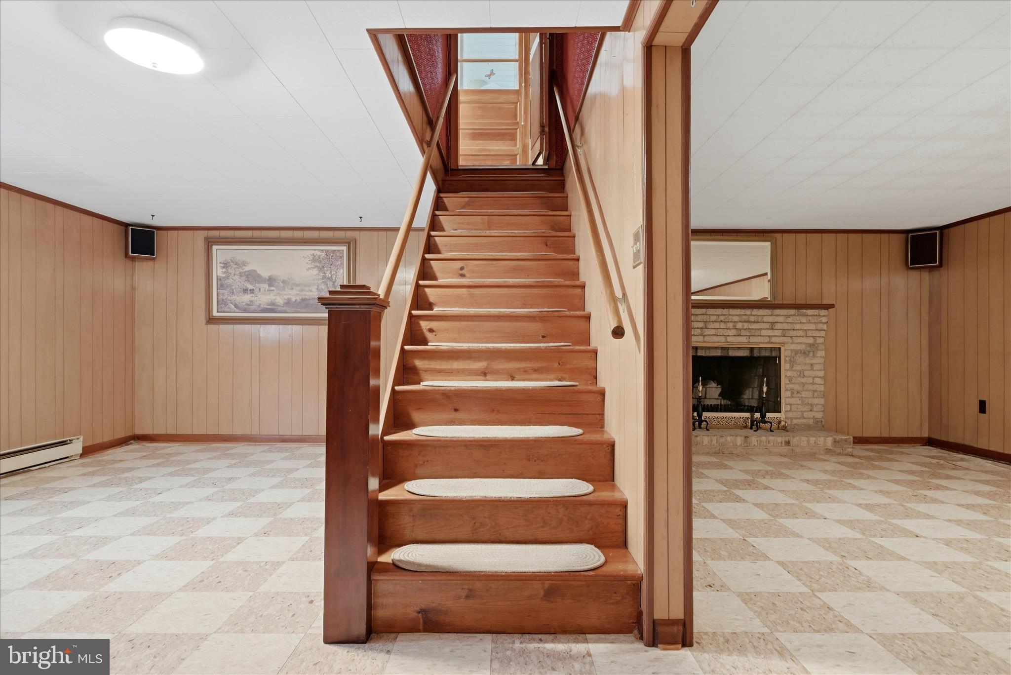 ROLLING FIELDS - Residential