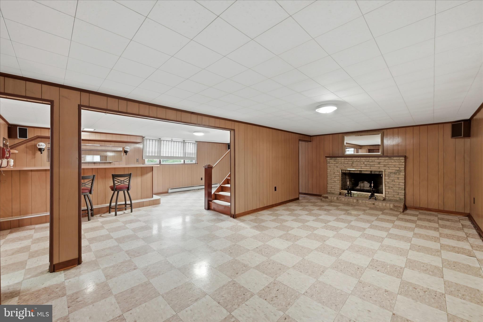 ROLLING FIELDS - Residential