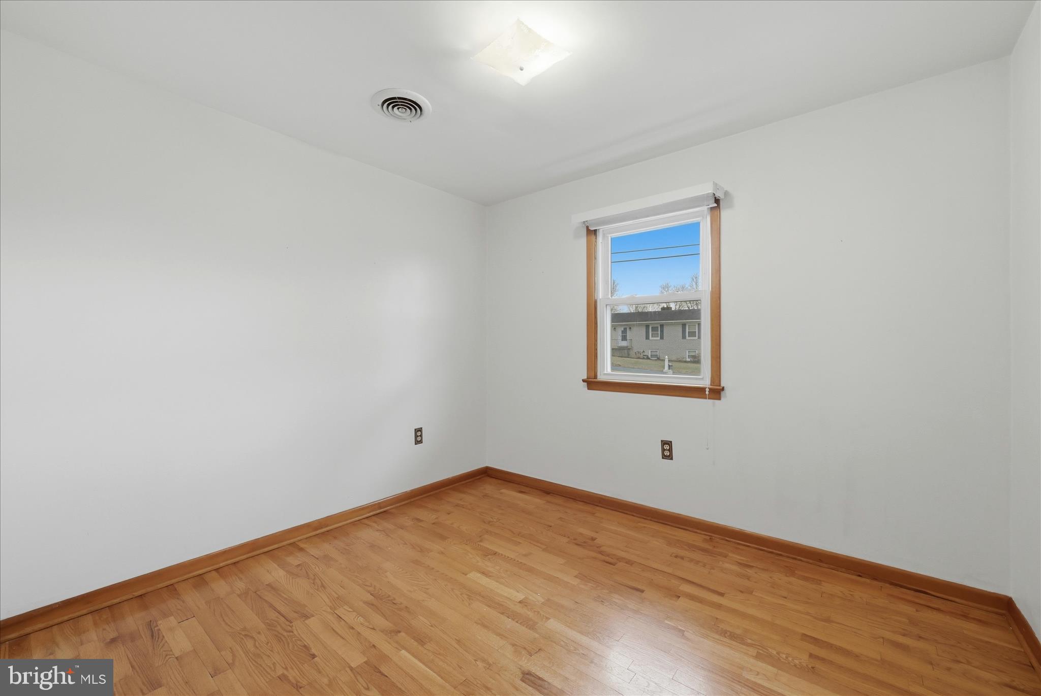 ROLLING FIELDS - Residential