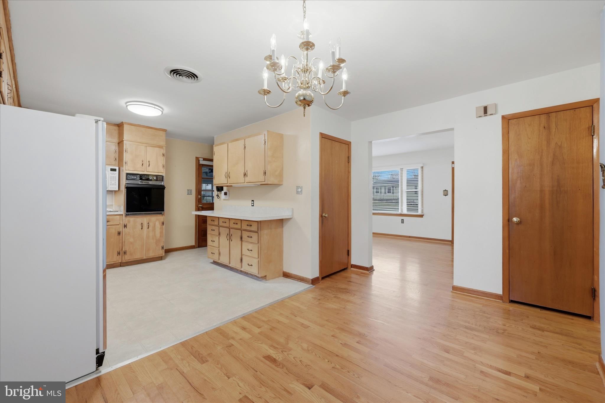 ROLLING FIELDS - Residential