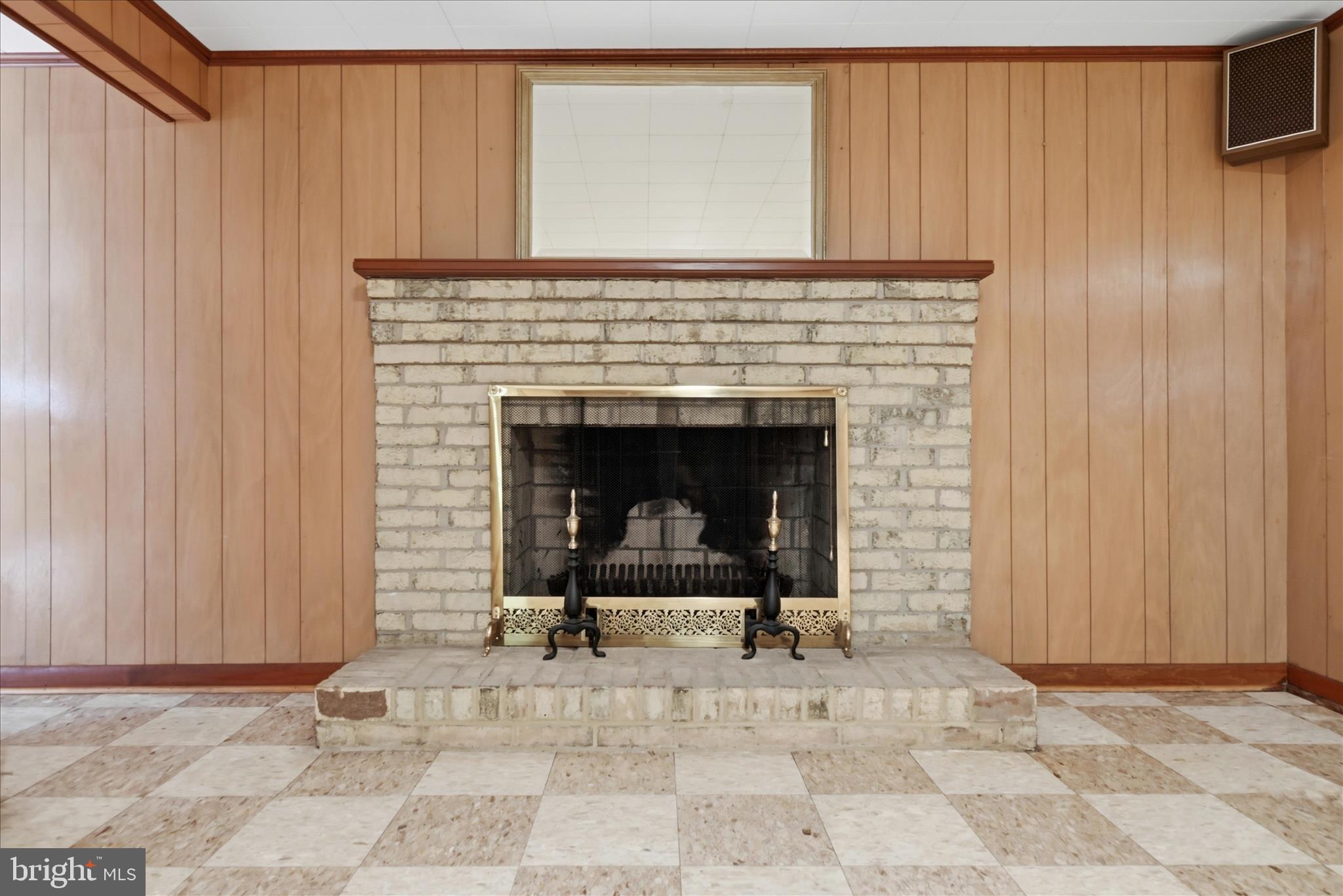 ROLLING FIELDS - Residential