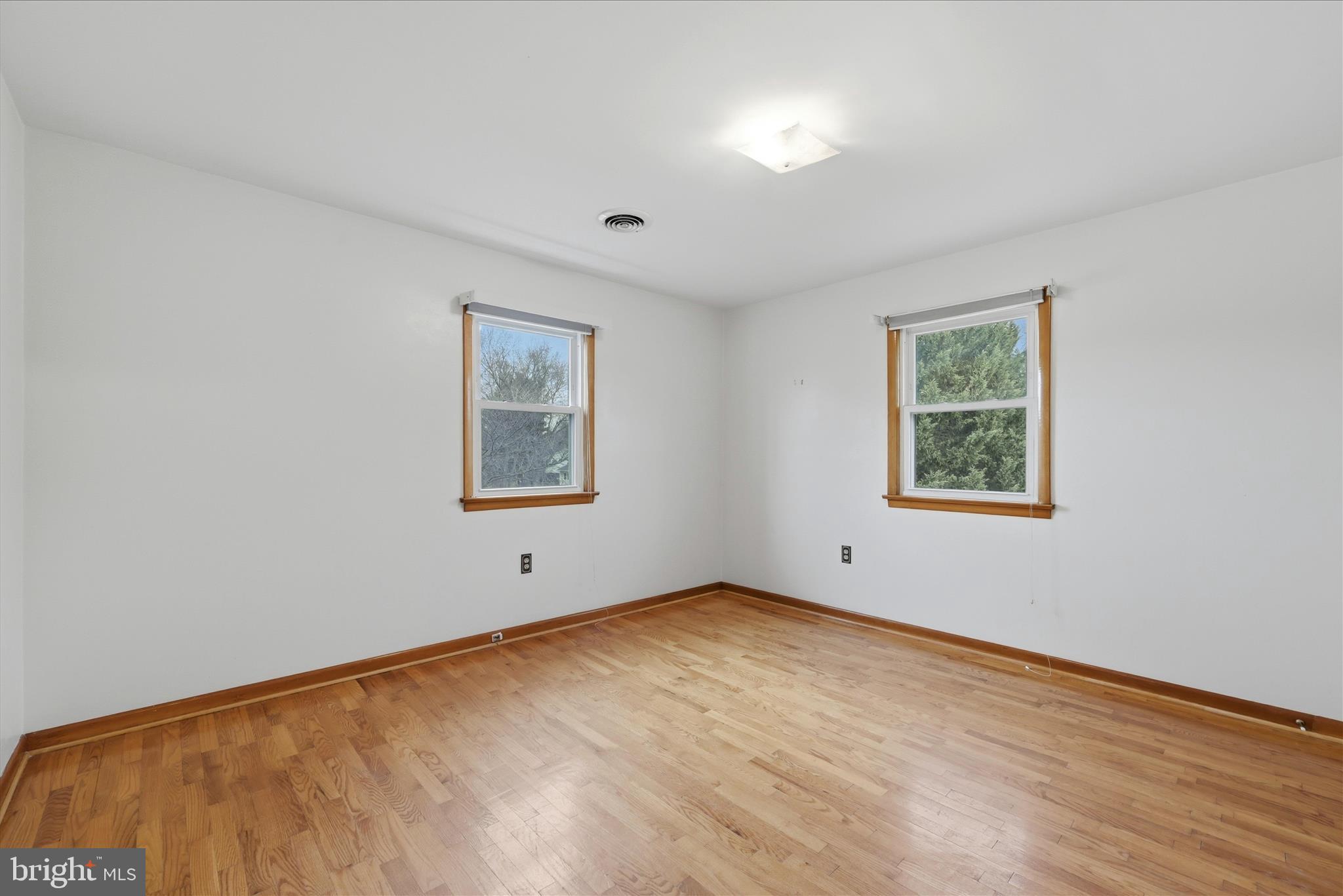 ROLLING FIELDS - Residential