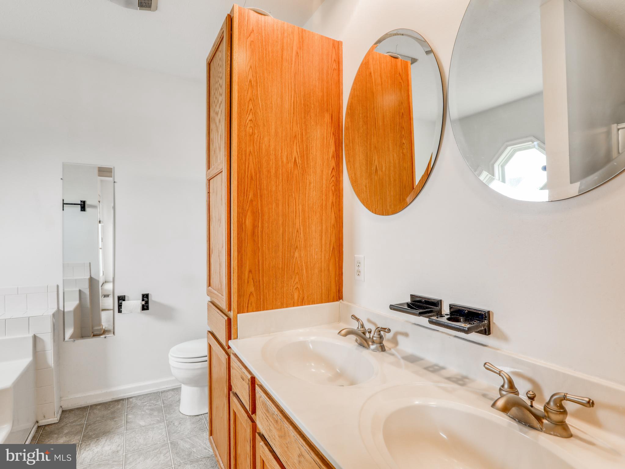 ELIZABETH STATION - Residential