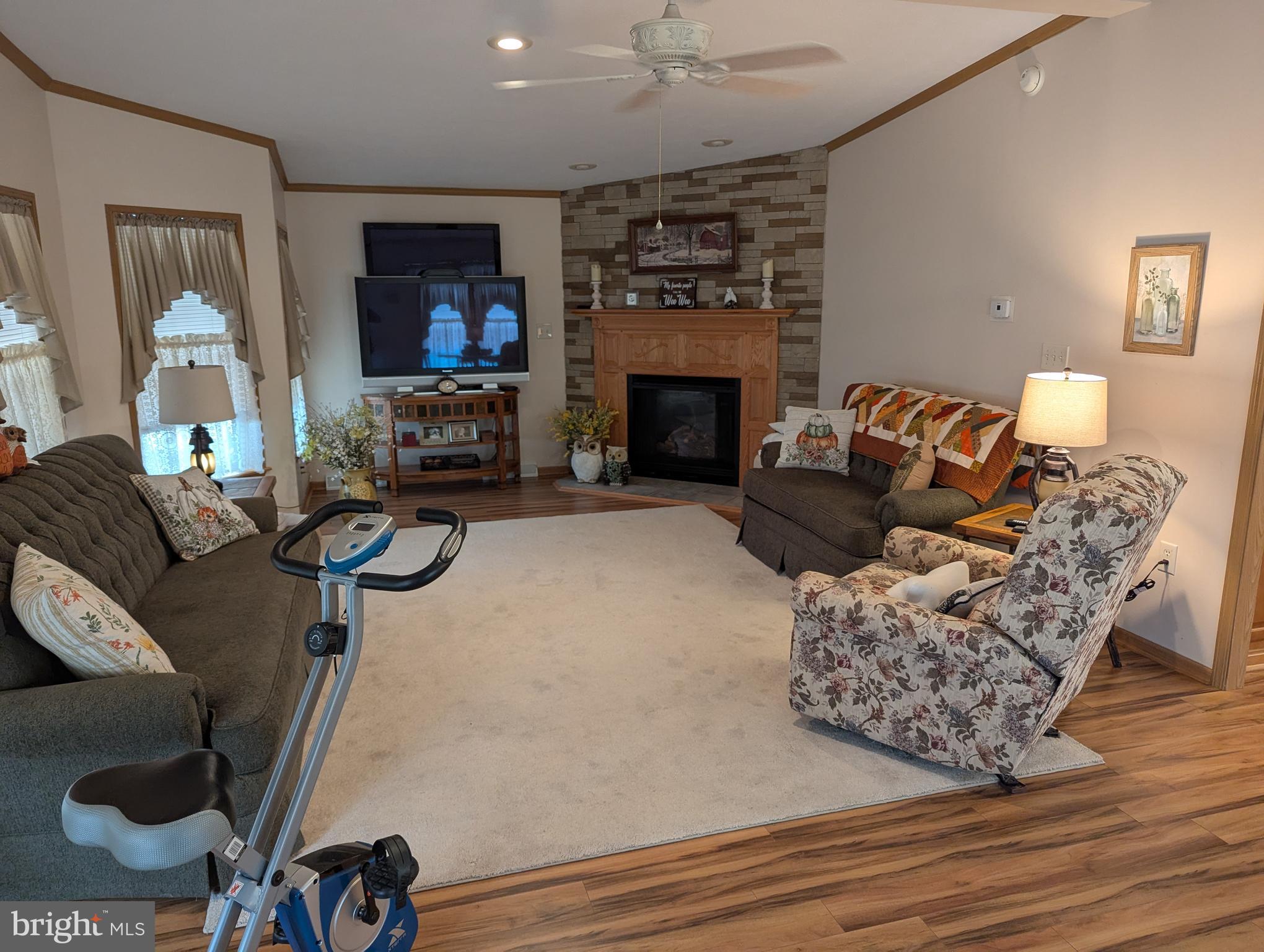 1616 PENNSYLVANIA AVE. 218