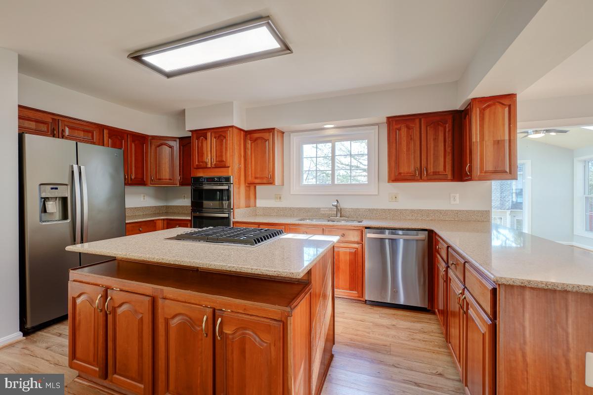 ROSEWOOD MANOR - Residential