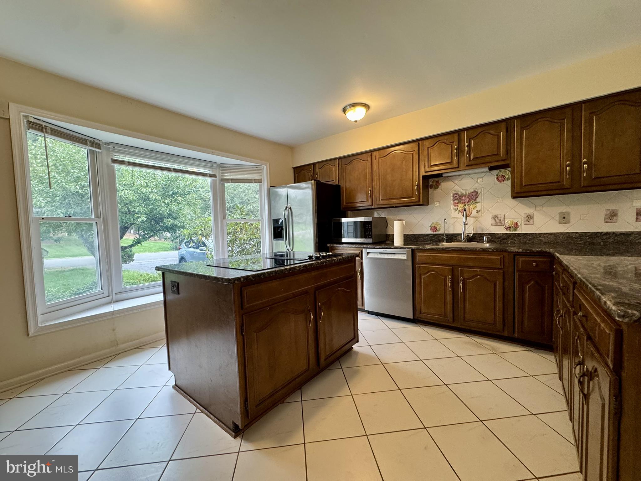 8470 CLOVER LEAF DRIVE