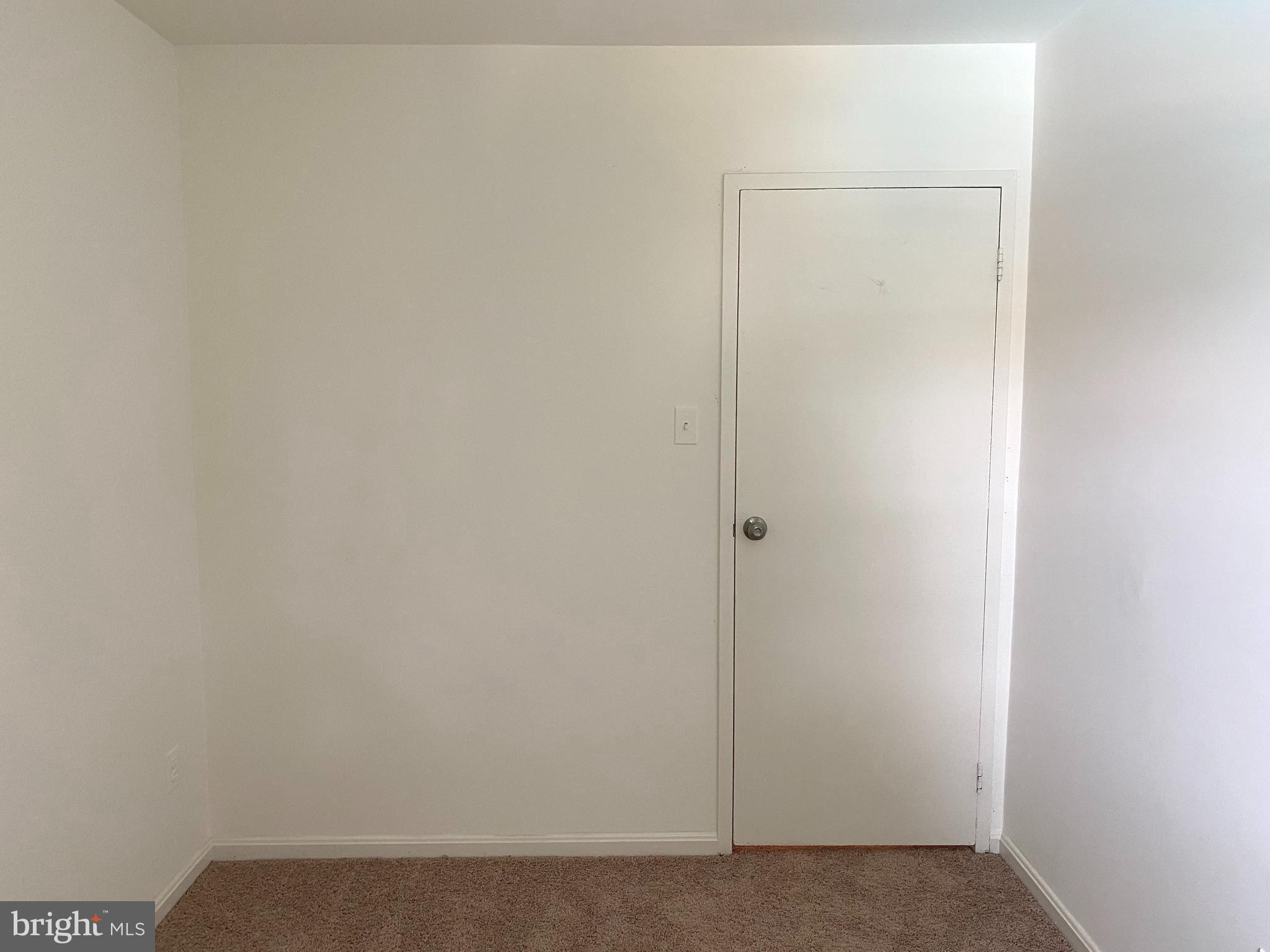 TERRACE TOWNE HOMES OF WOODLAWN - Residential Lease