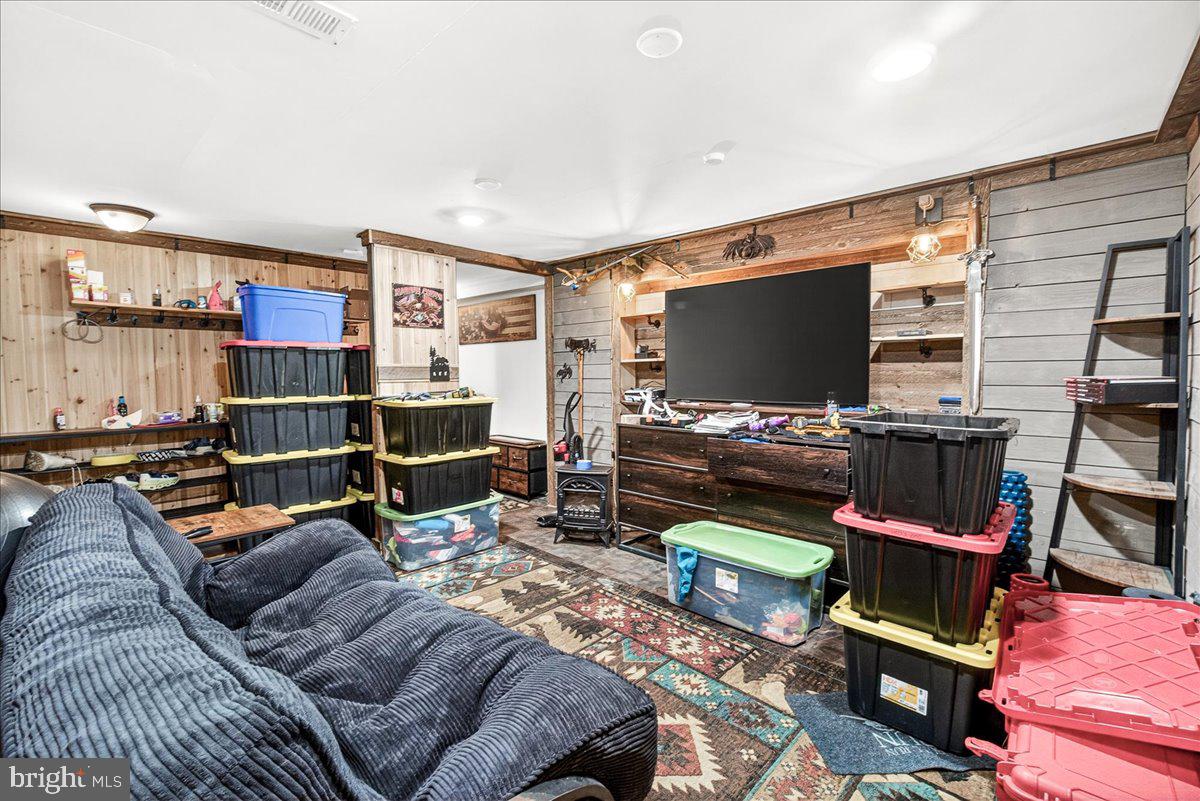 BLUE RIDGE ACRES - Residential