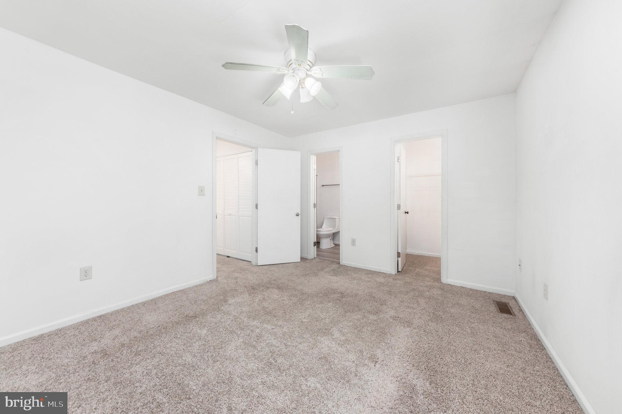 VILLAGES OF SALEM STATION - Residential