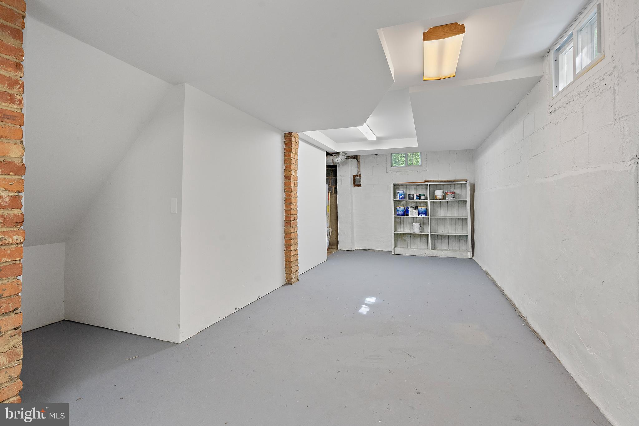 NORTH KENSINGTON - Residential