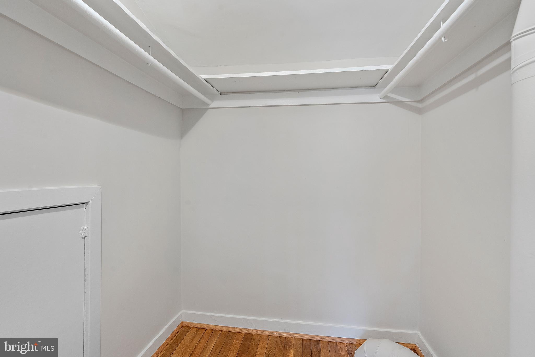 NORTH KENSINGTON - Residential