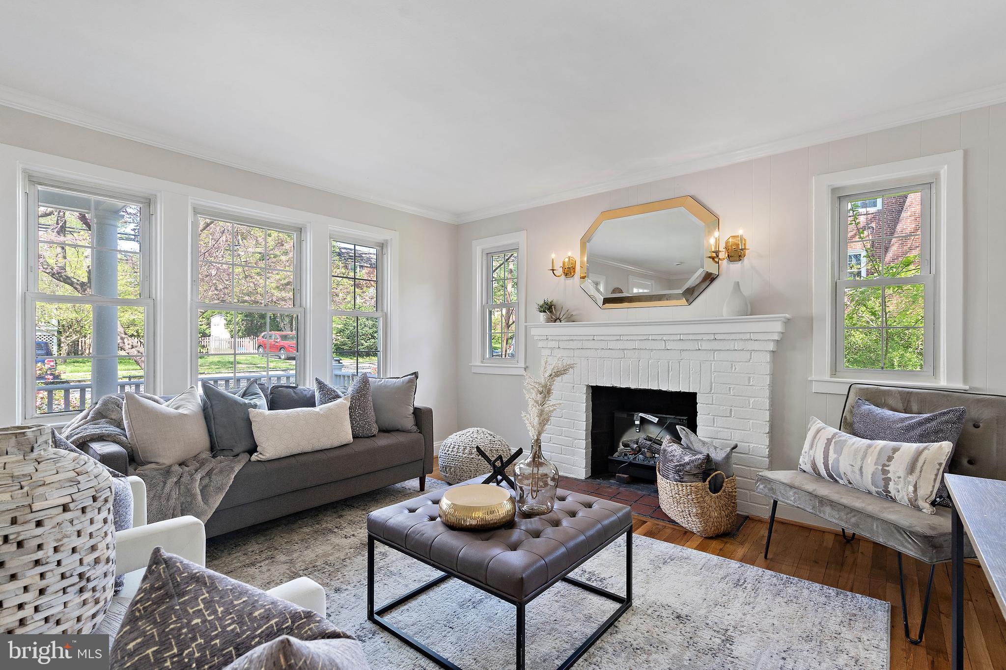 NORTH KENSINGTON - Residential