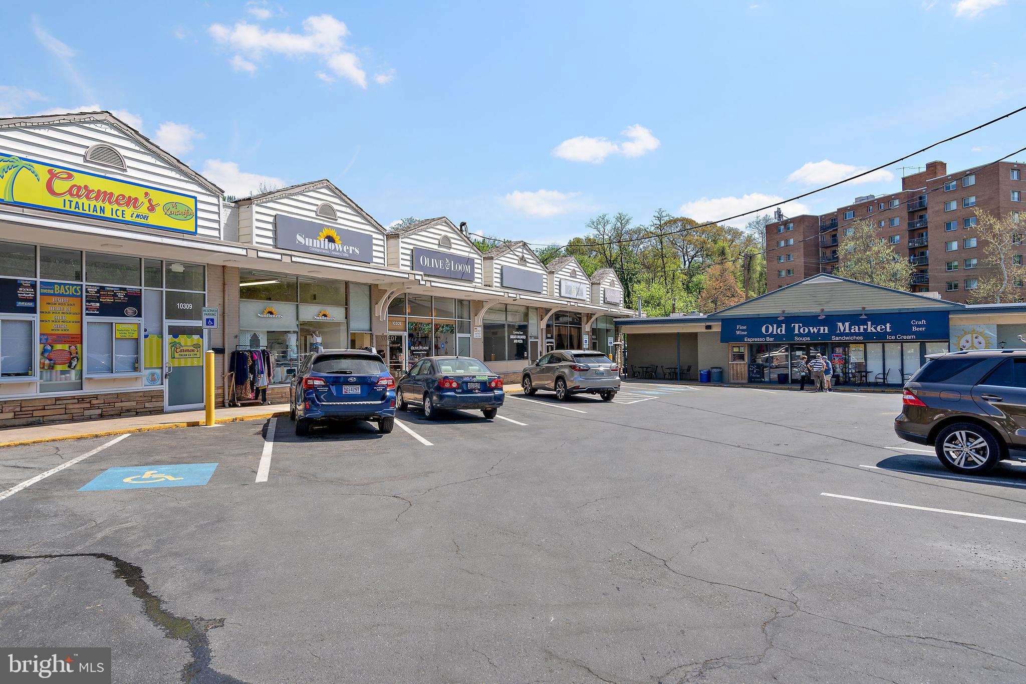 NORTH KENSINGTON - Residential