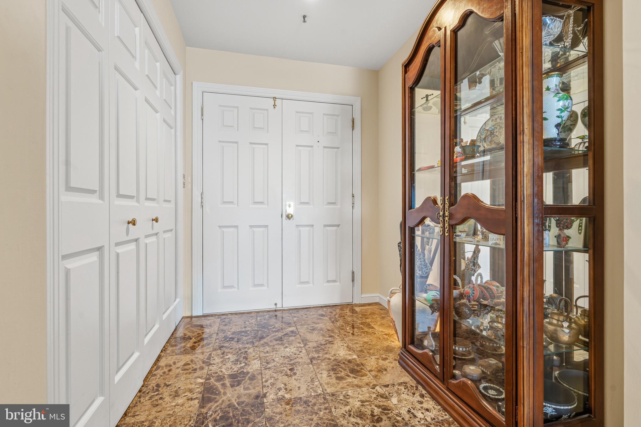 INNER HARBOR - Residential