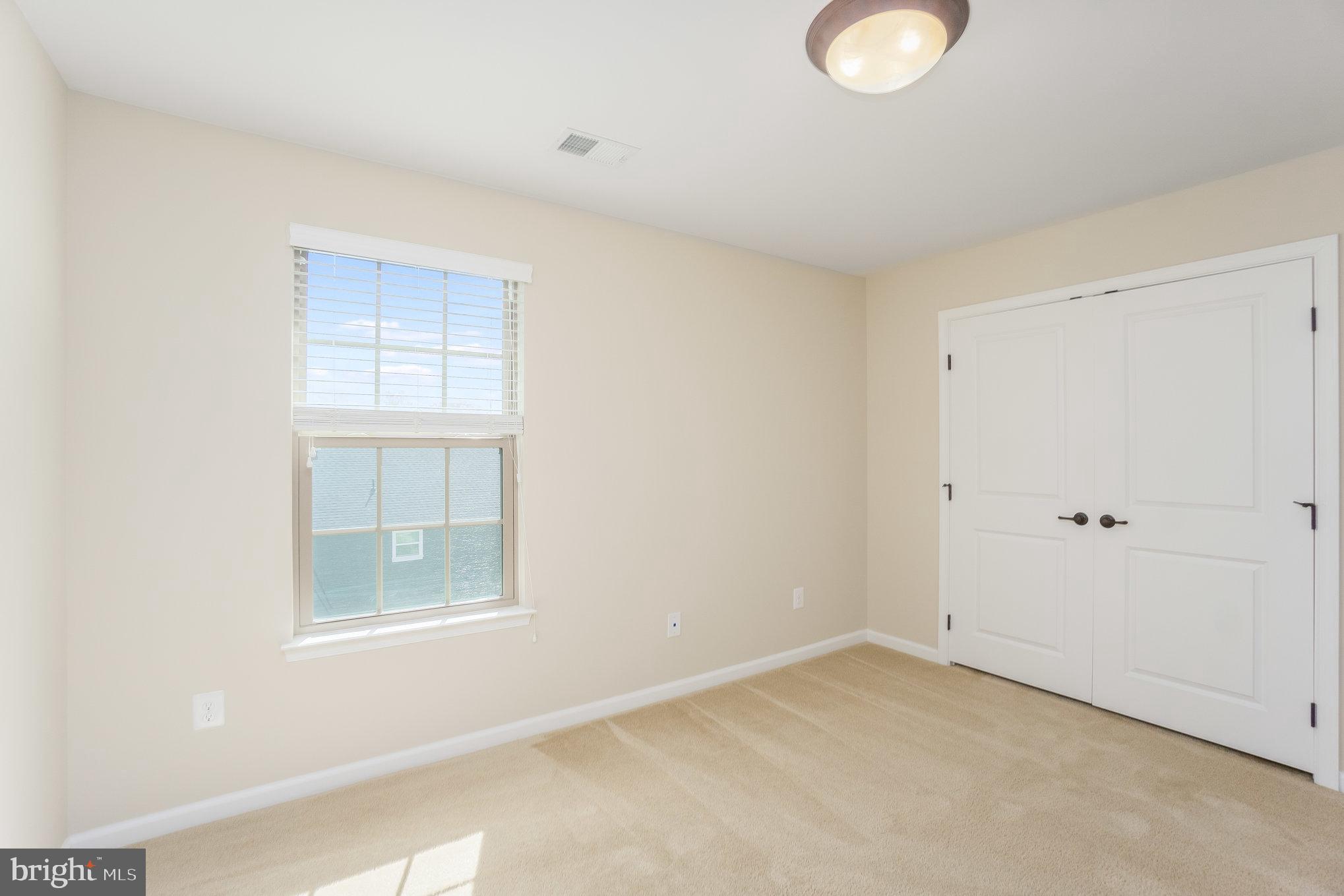 POTOMAC SHORES - Residential Lease