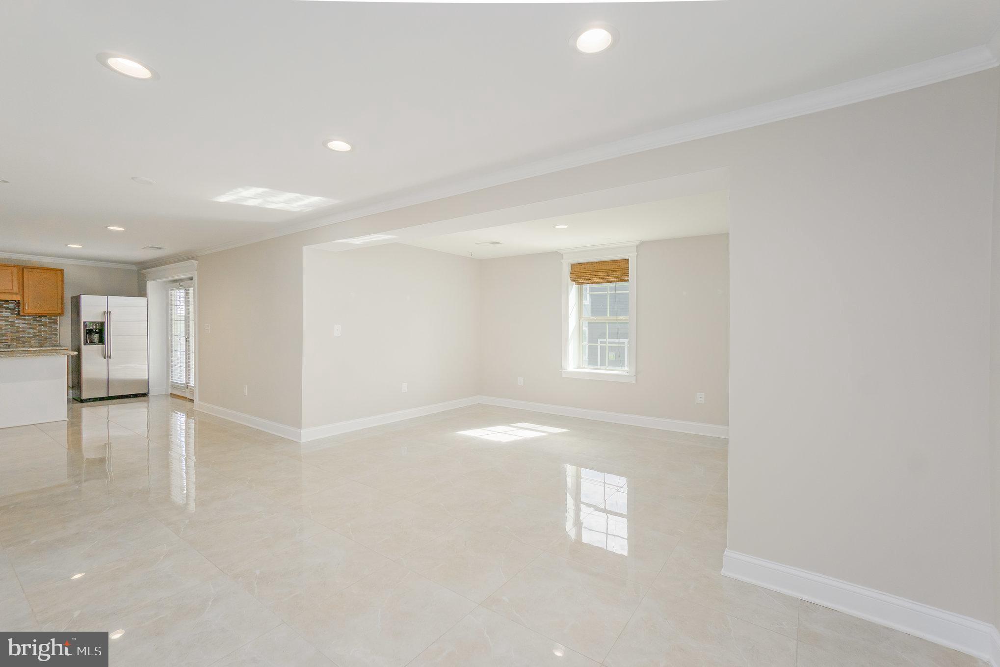 POTOMAC SHORES - Residential Lease