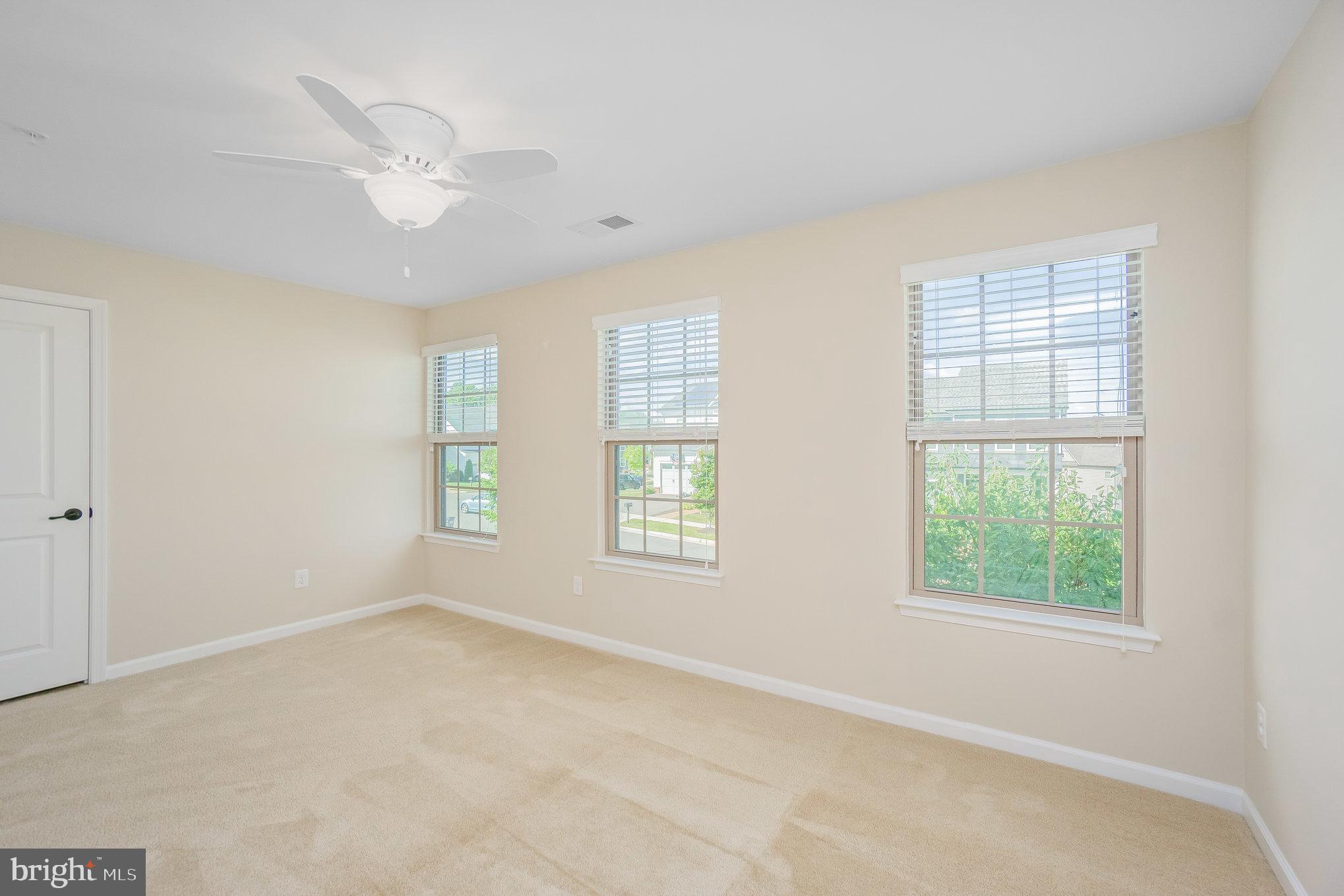 POTOMAC SHORES - Residential Lease