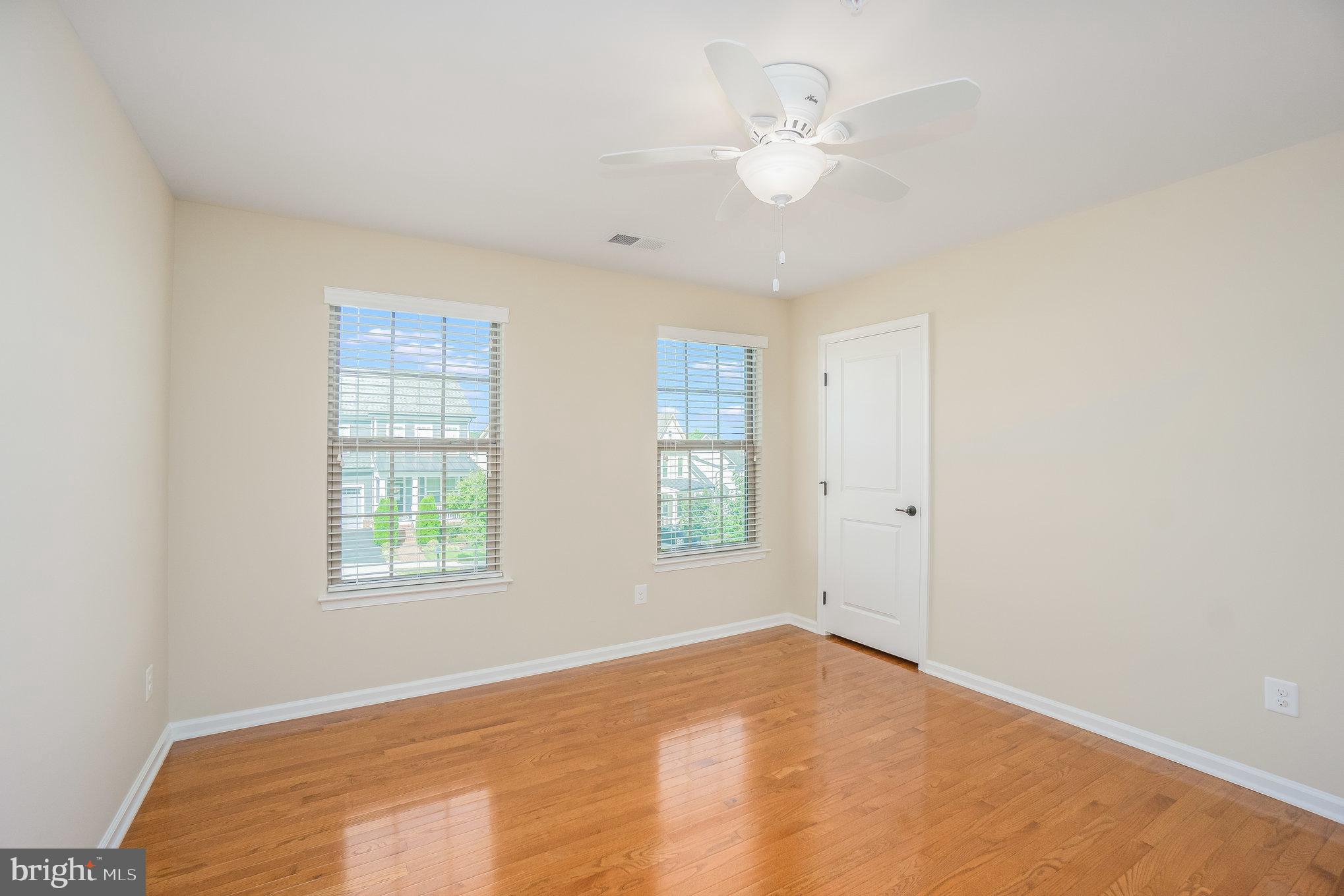 POTOMAC SHORES - Residential Lease