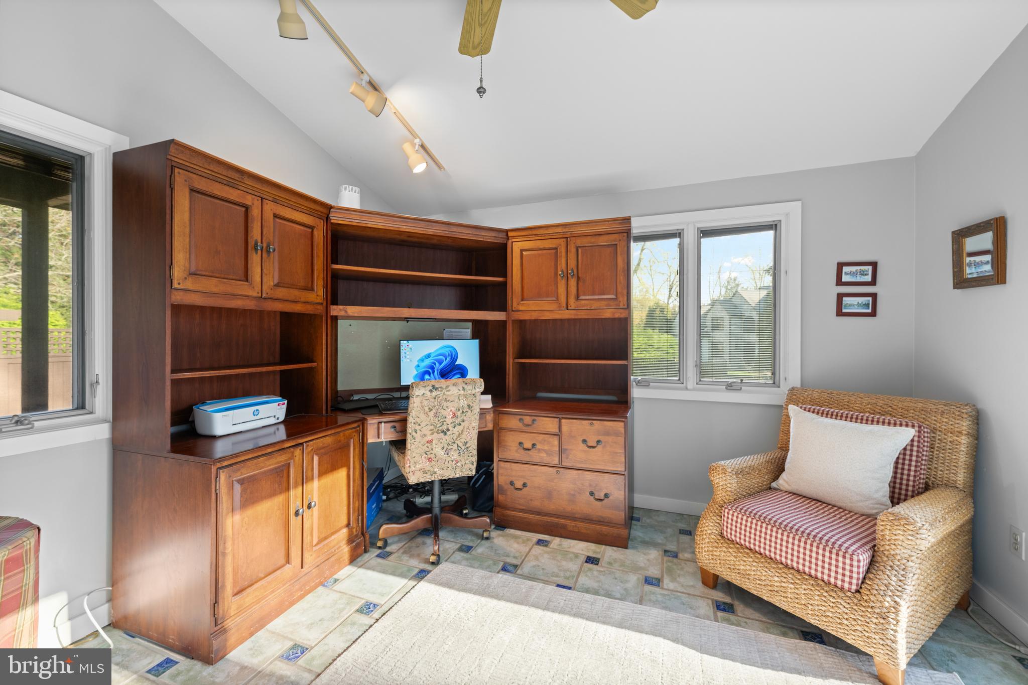 GREENE COUNTRIE - Residential