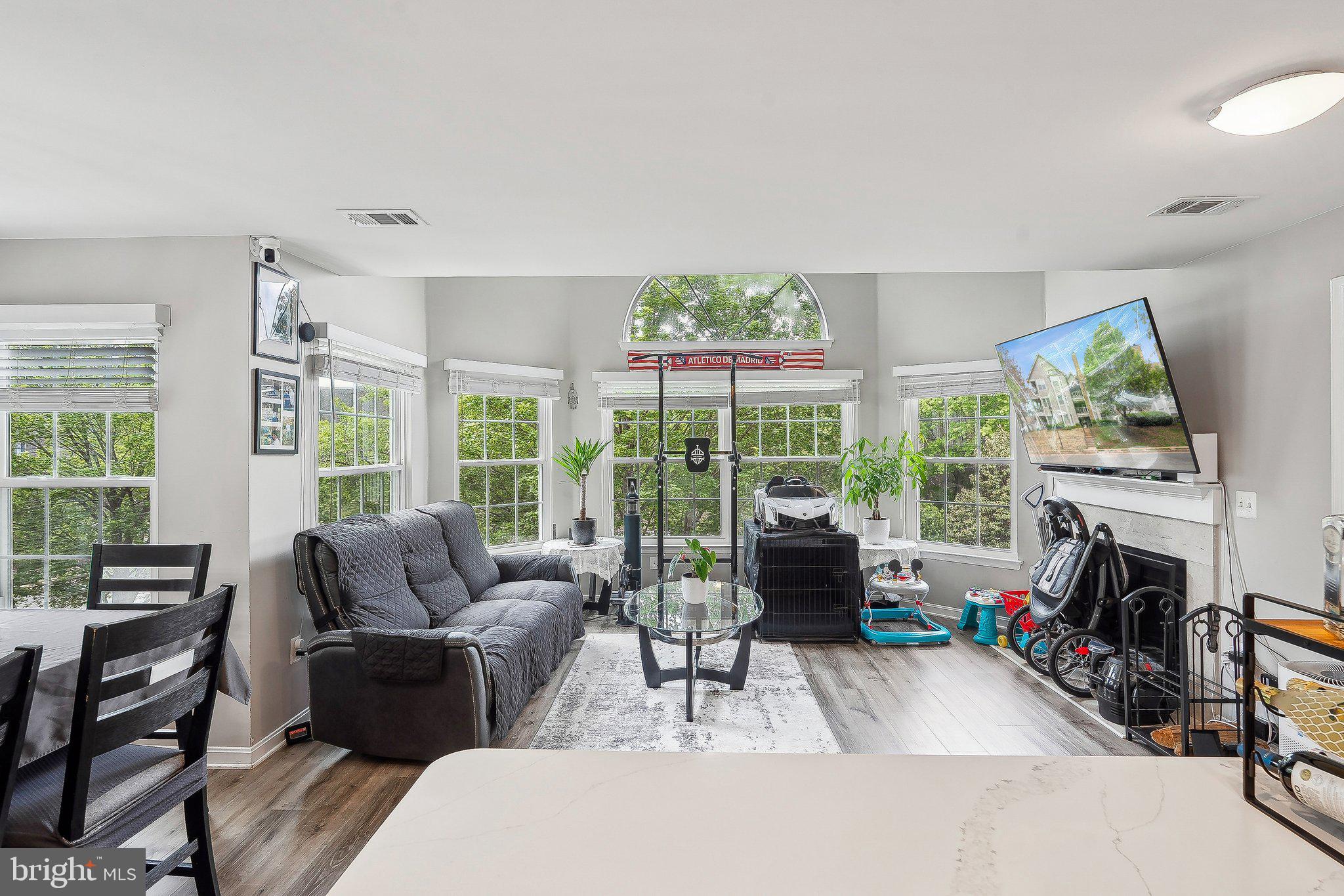 WILLOUGHBYS RIDGE - Residential Lease