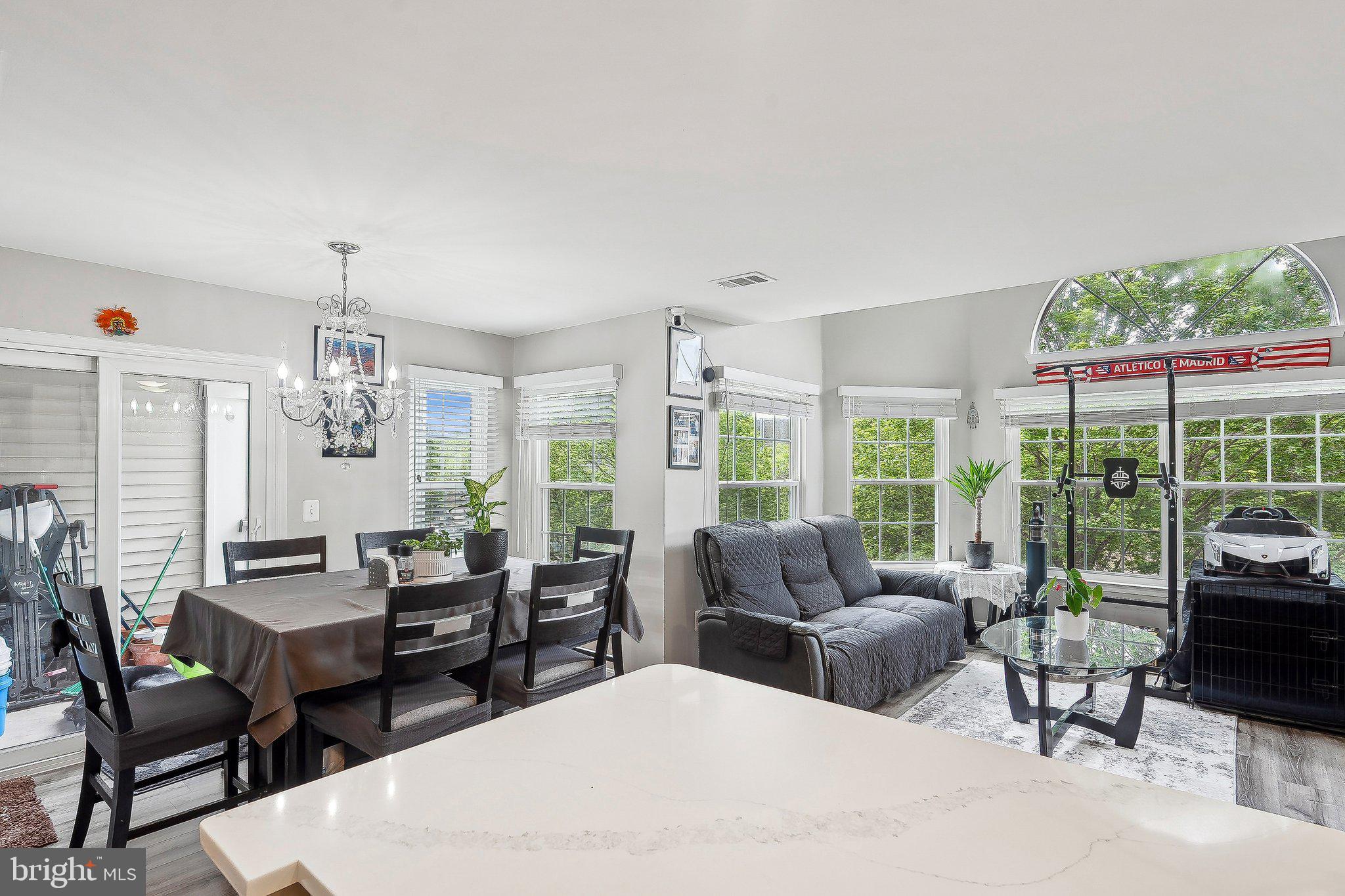 WILLOUGHBYS RIDGE - Residential Lease