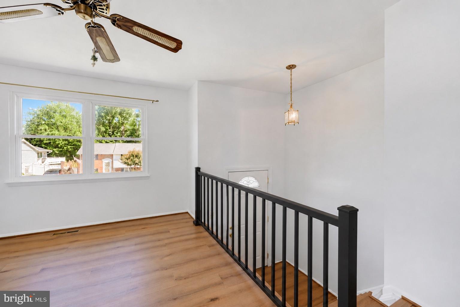 482 KENORA DRIVE