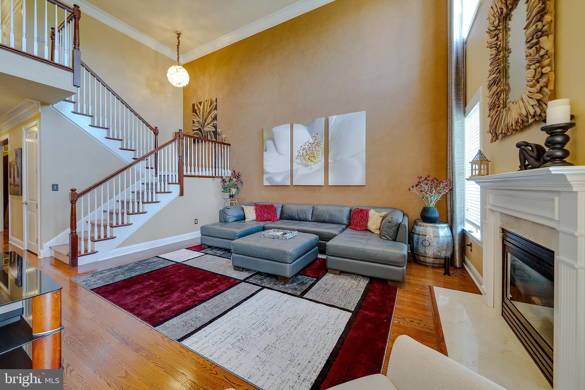 108 CARRIAGE COURT