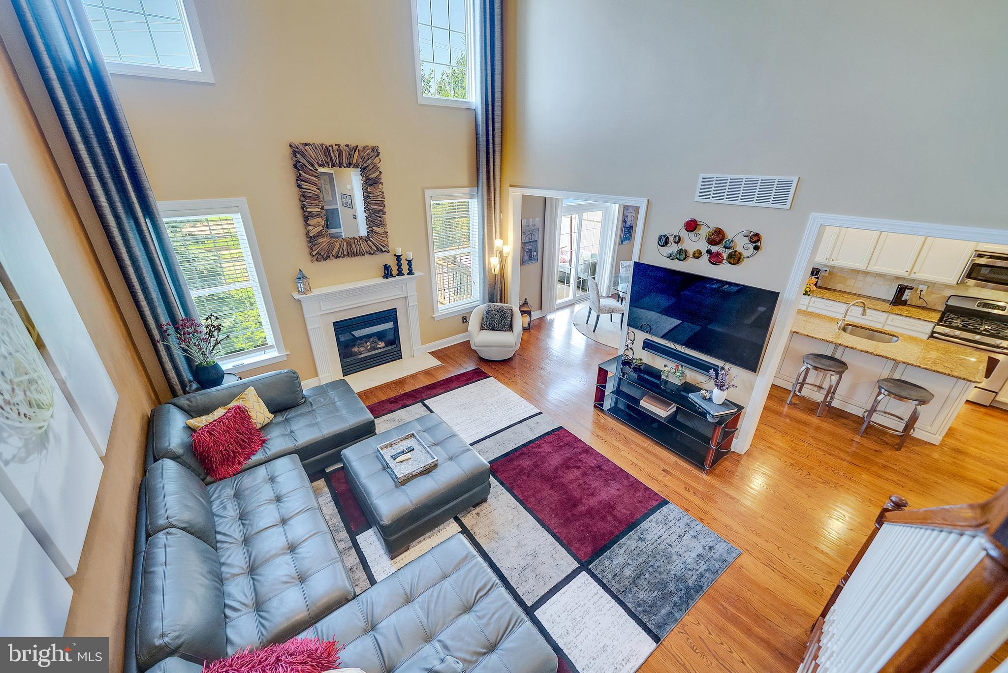 108 CARRIAGE COURT