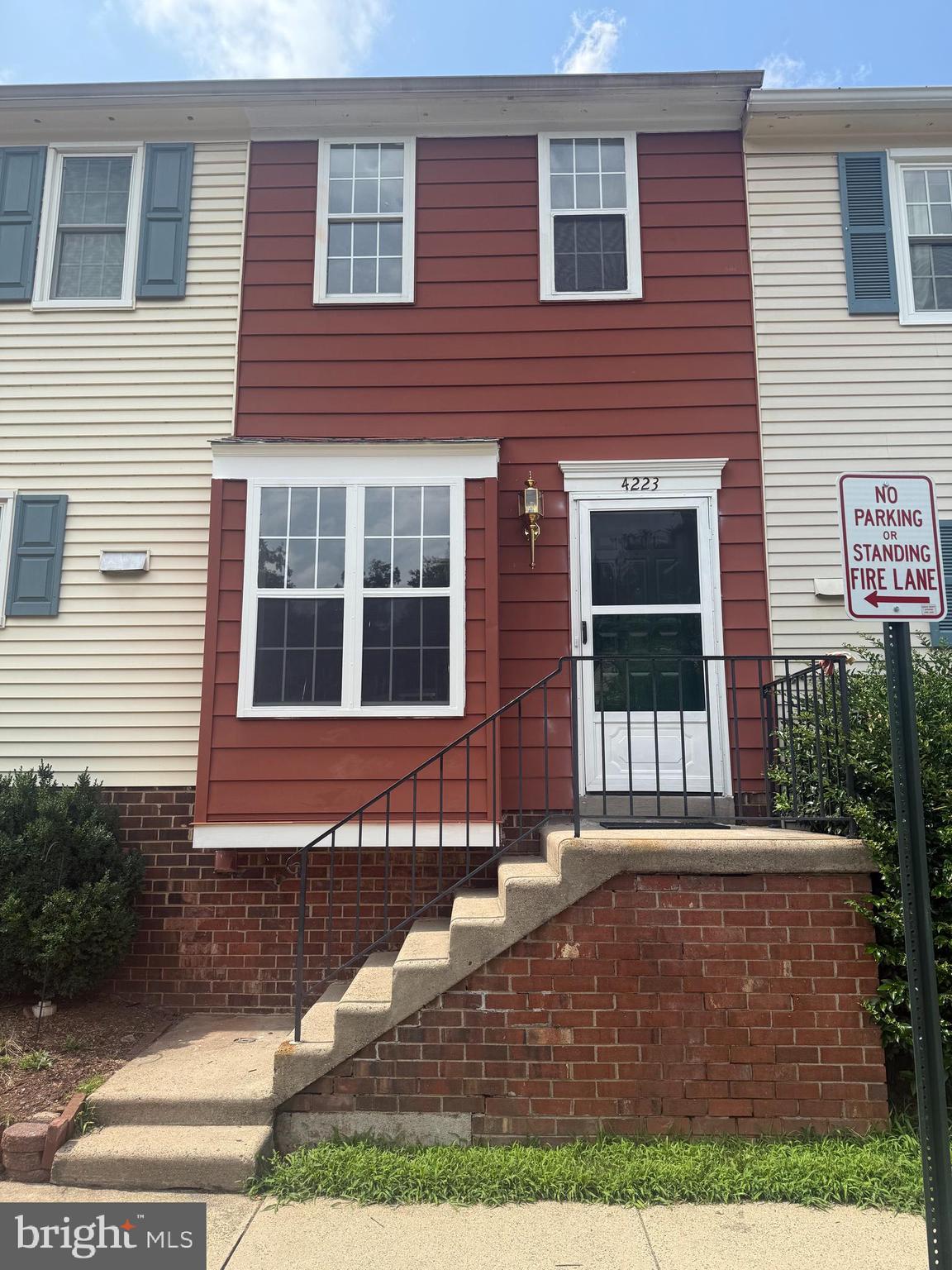 Renovated 3-level townhome situated in the desirable Brookleigh neighborhood. You must see it! Upstairs, you’ll find two comfortable bedrooms and a full bath, providing privacy and separation from the main living areas. The main level features a bright and spacious living room/dining room combo, abundant natural light throughout. Freshly painted throughout, Hardwood floor on main and upper level, Newer appliances, light fixtures, hardware and electric outlet updated, updated kitchen with granite counter top, recessed light, and much more. The backyard boasts a newly fenced-in area that backs onto a serene common space and wooded area. The lower level offers a walk-out basement with a recreational room, a full bath, powder room for added convenience, and a laundry/storage room. There are two assigned parking spaces for your convenience. Located in a desirable community with great amenities—including a neighborhood pool and playground—perfect for relaxing or spending time outdoors. With easy access to major roadways, commuting and daily errands are a breeze.