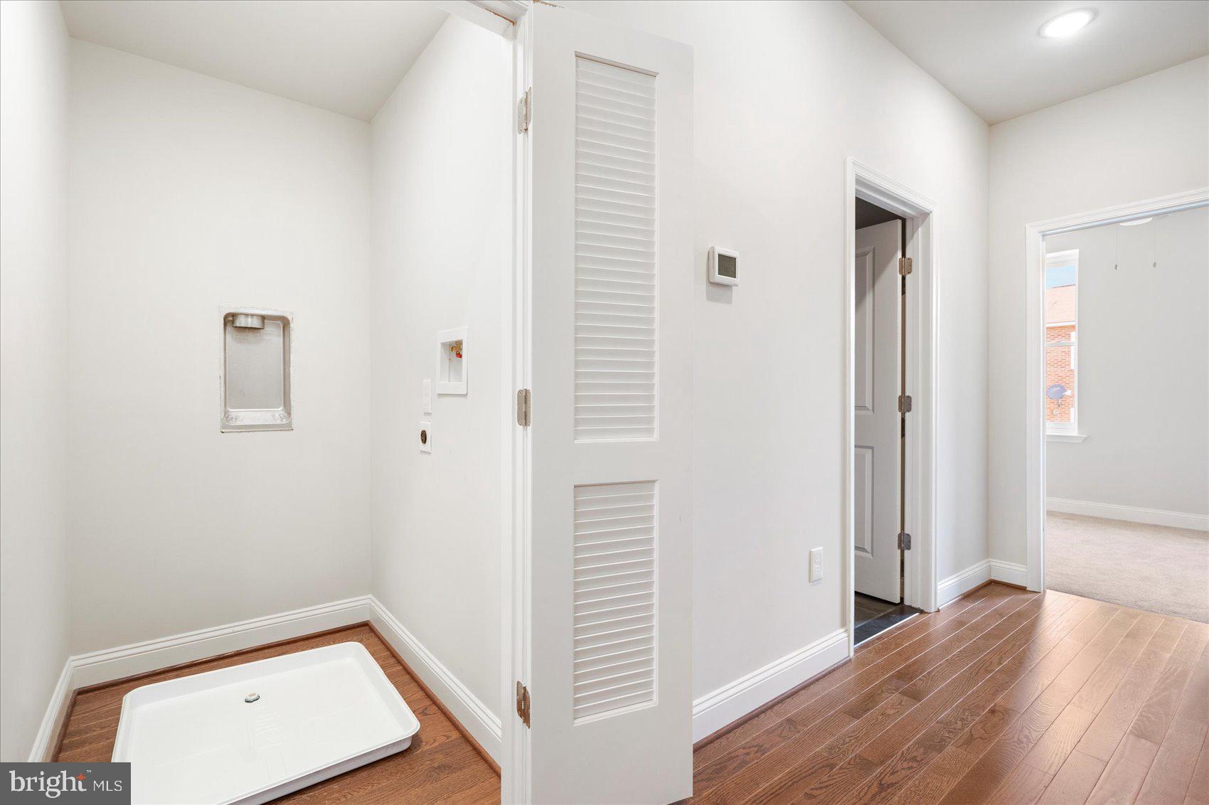 OLIVER - Residential