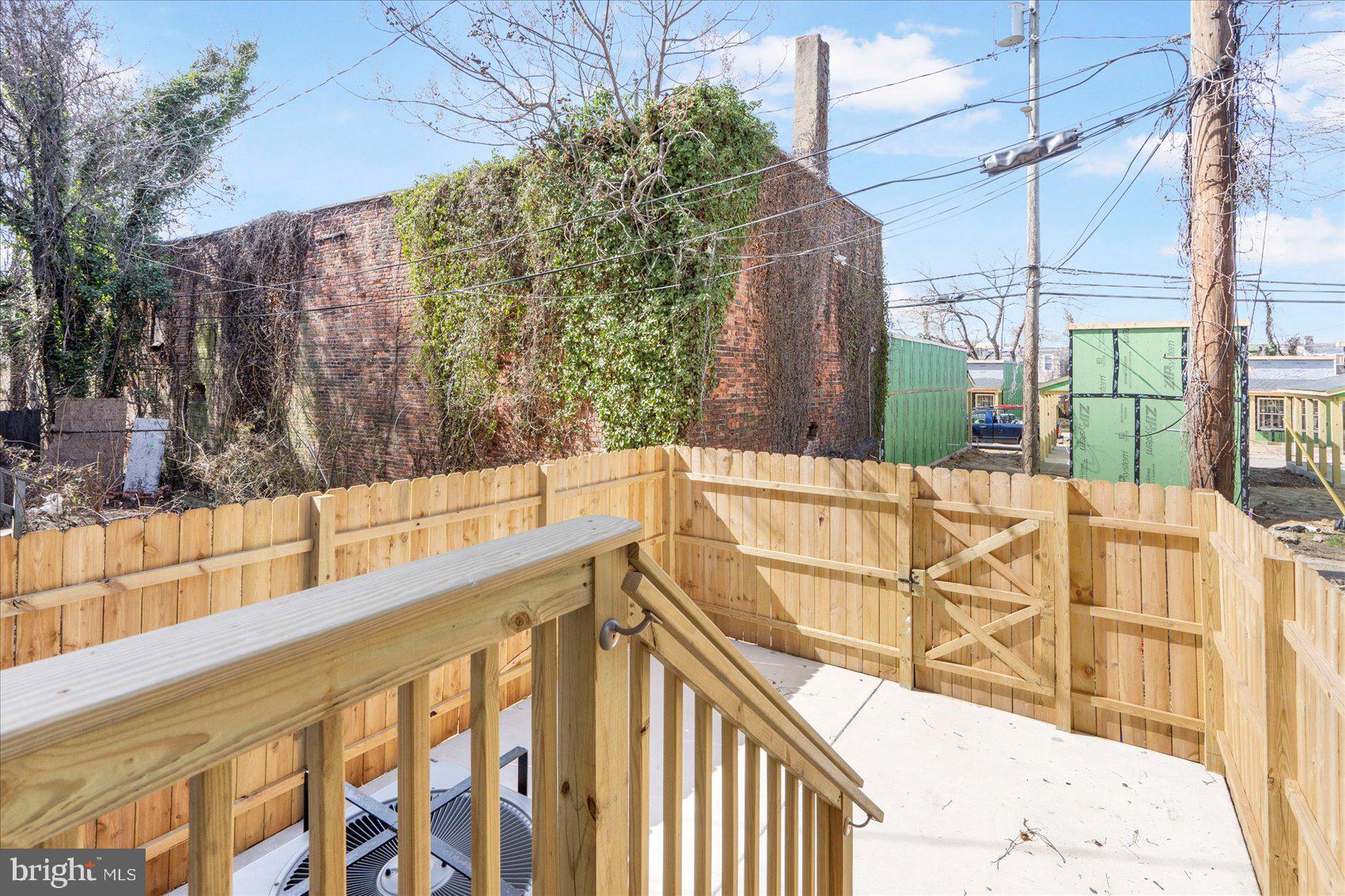 OLIVER - Residential