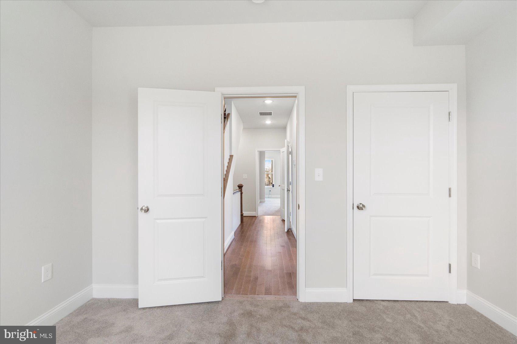 OLIVER - Residential