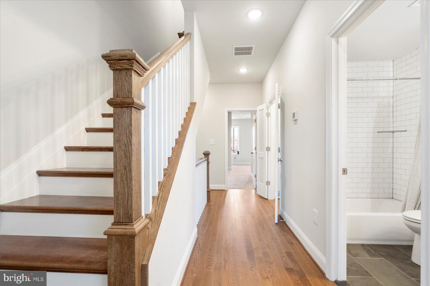 OLIVER - Residential