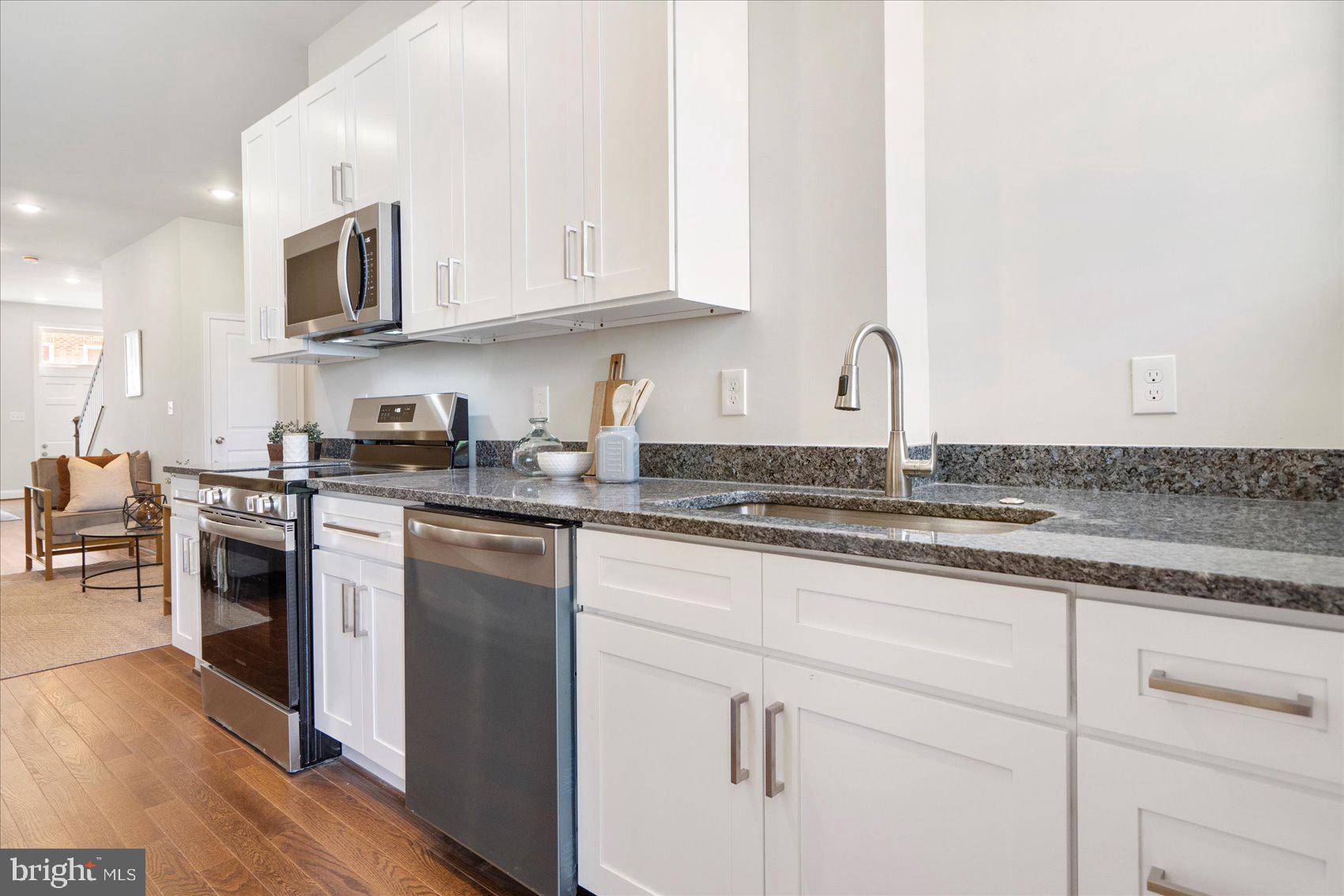 OLIVER - Residential