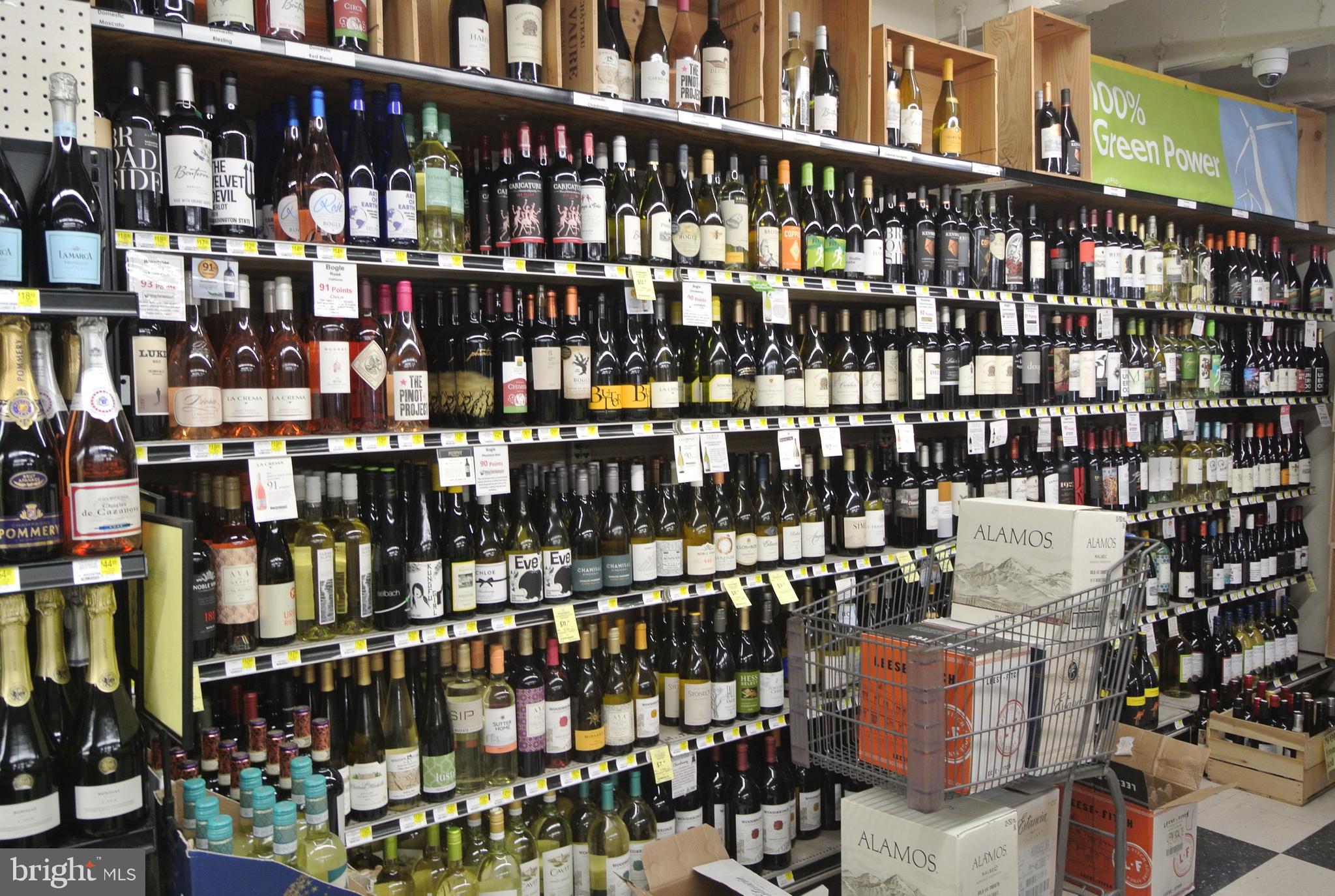 GROSVENOR PARK TOWNHOME CONDOMINIUMS - Residential