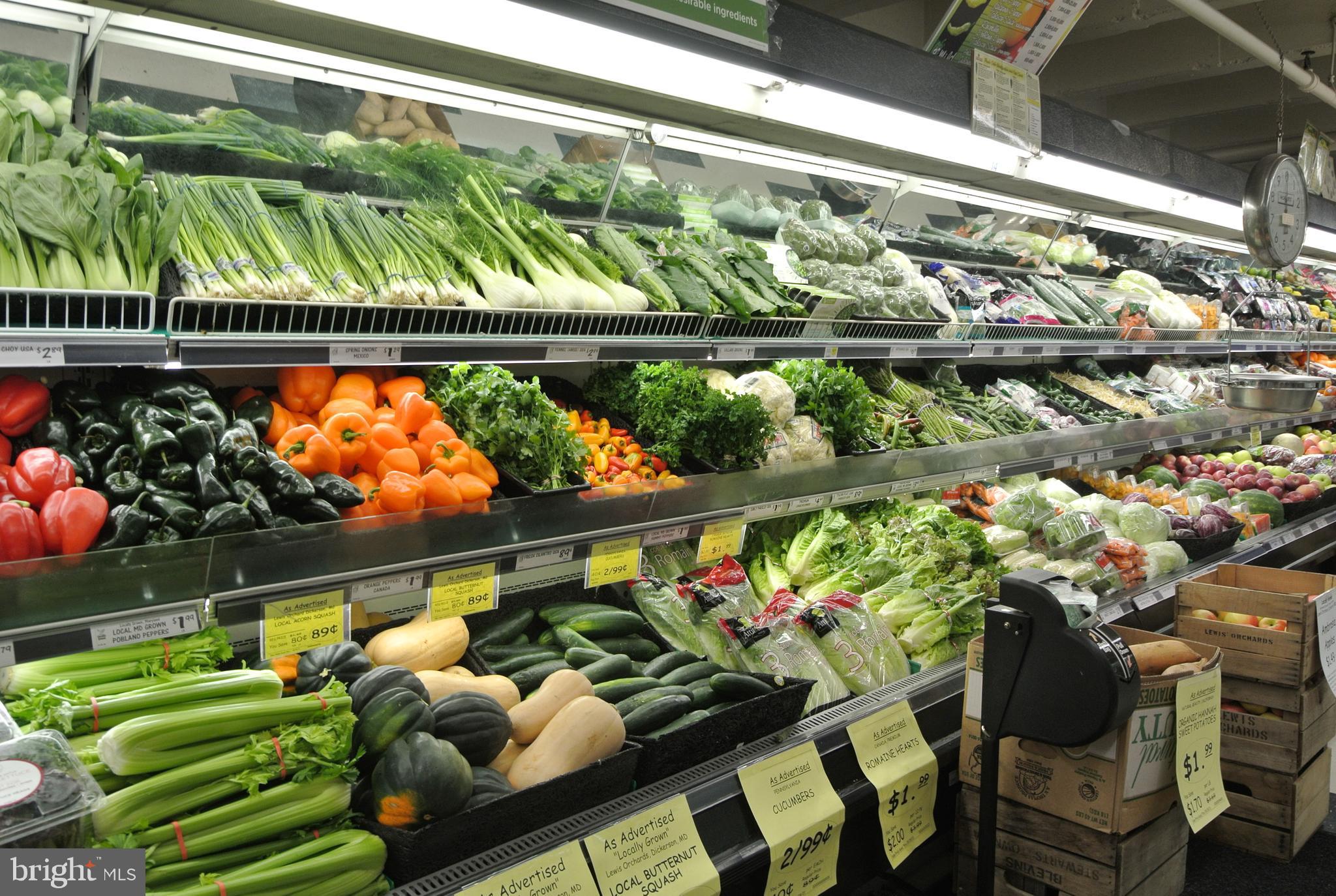 GROSVENOR PARK TOWNHOME CONDOMINIUMS - Residential