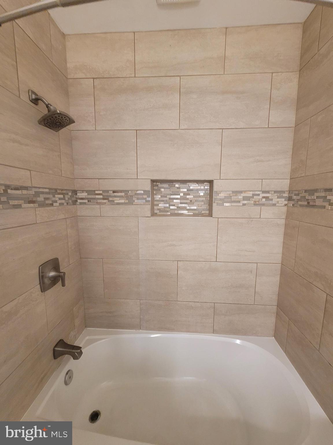 HUNTCREST CONDOMINIUM - Residential