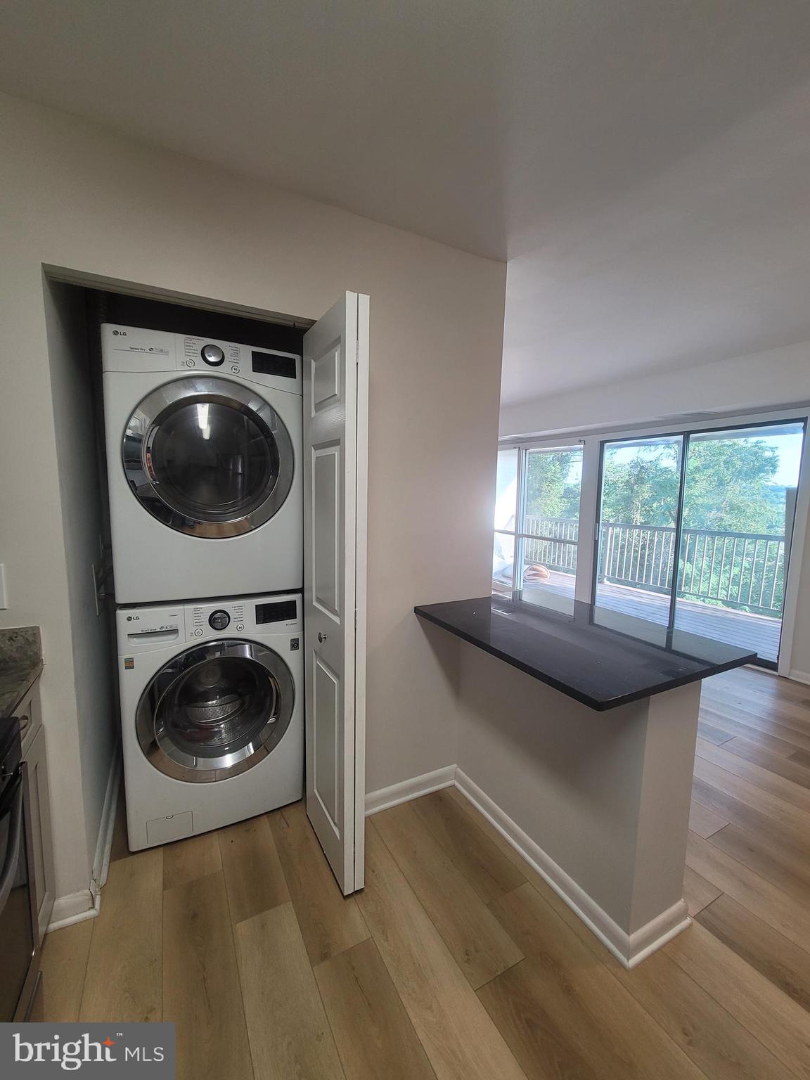 HUNTCREST CONDOMINIUM - Residential