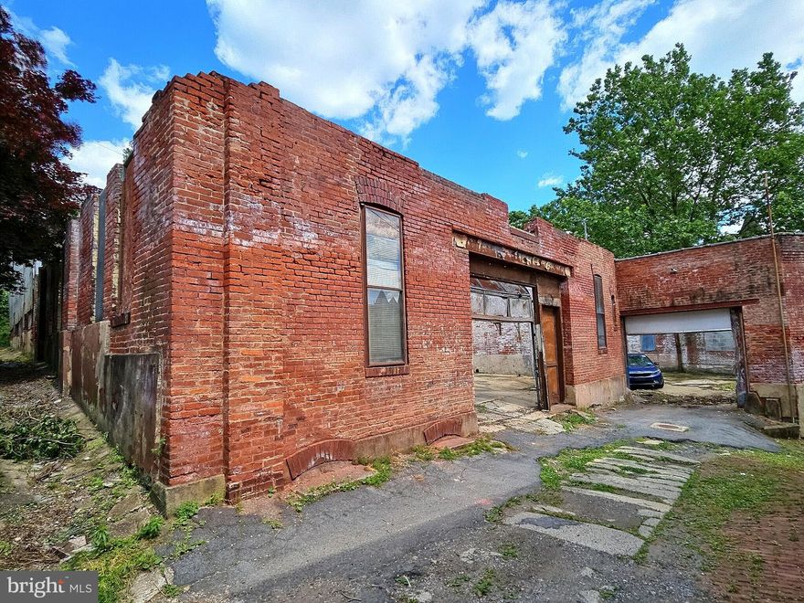 “Unlock the potential of this spacious commercial lot in the heart of the city! With ample room to accommodate 40+ cars, this property is a blank canvas for your business vision. Whether you’re dreaming of a bustling retail hub, office space, or a mixed-use facility, the possibilities are endless. Priced to sell, this opportunity won’t last long. Bring your ideas and make this prime location the foundation of something extraordinary!”