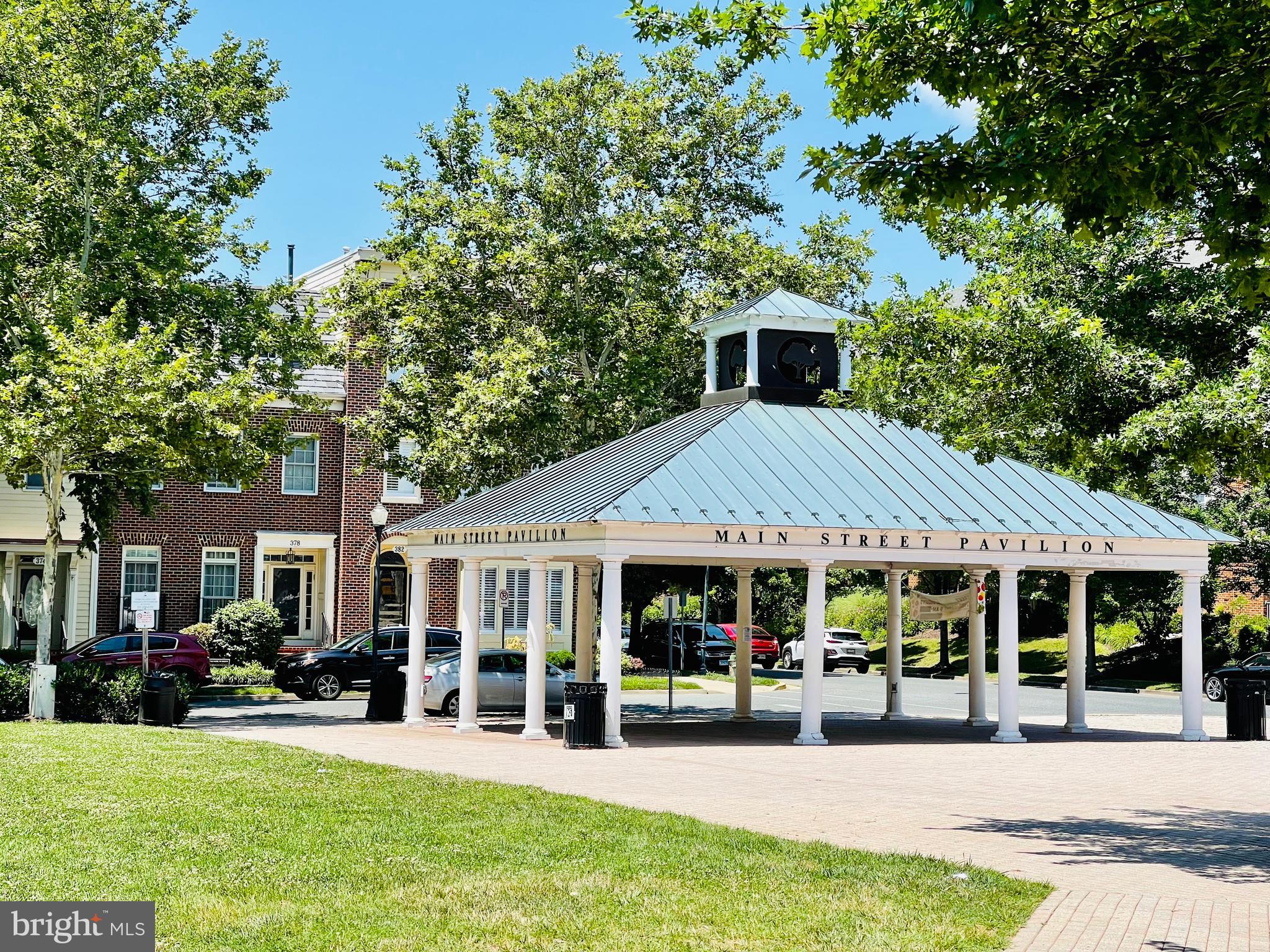 KENTLANDS - Residential