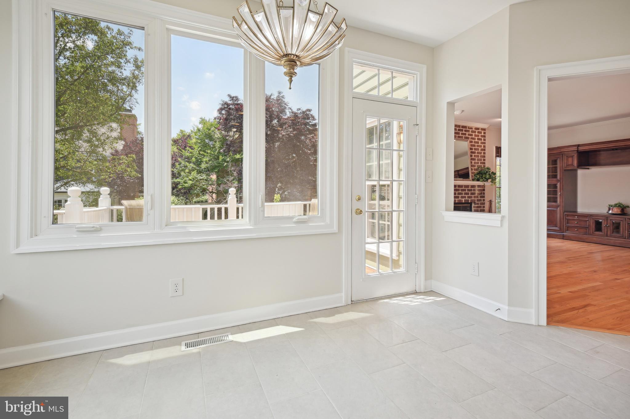 KENTLANDS - Residential