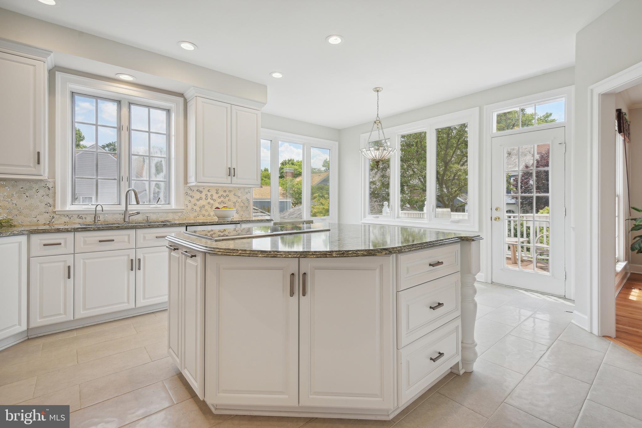 KENTLANDS - Residential