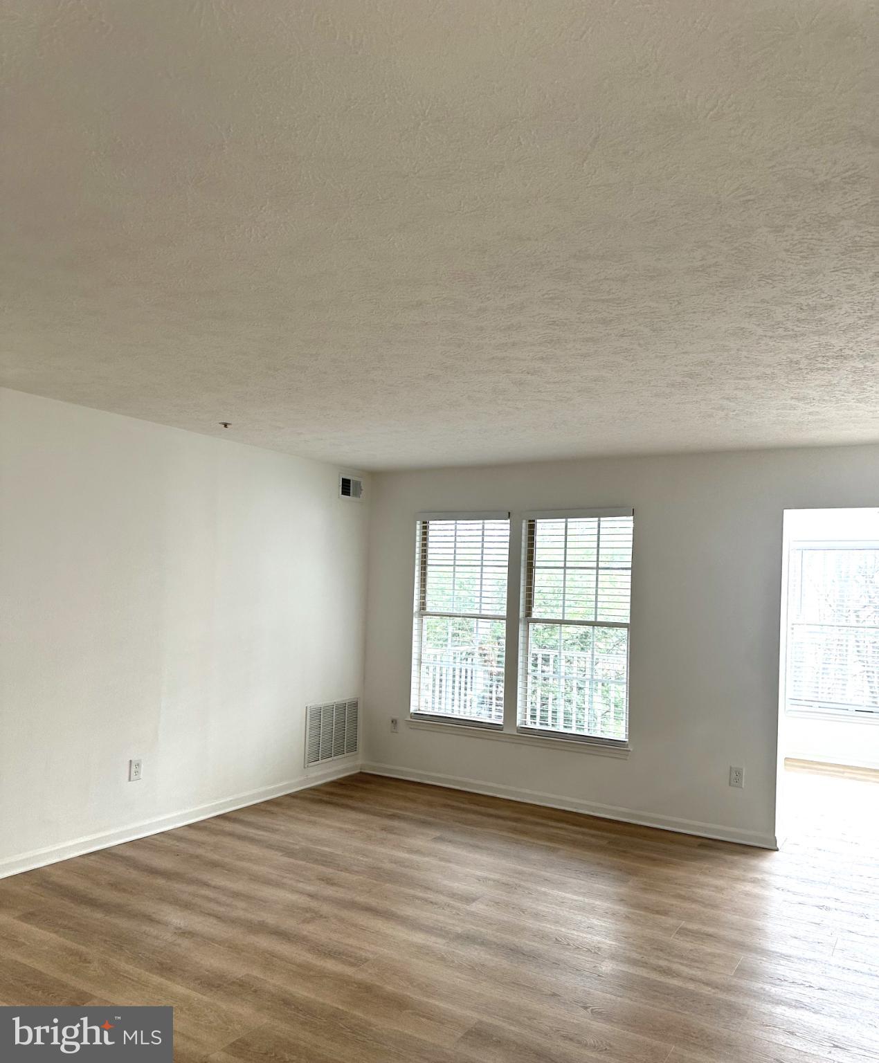 BRENTWOOD PARK - Residential Lease