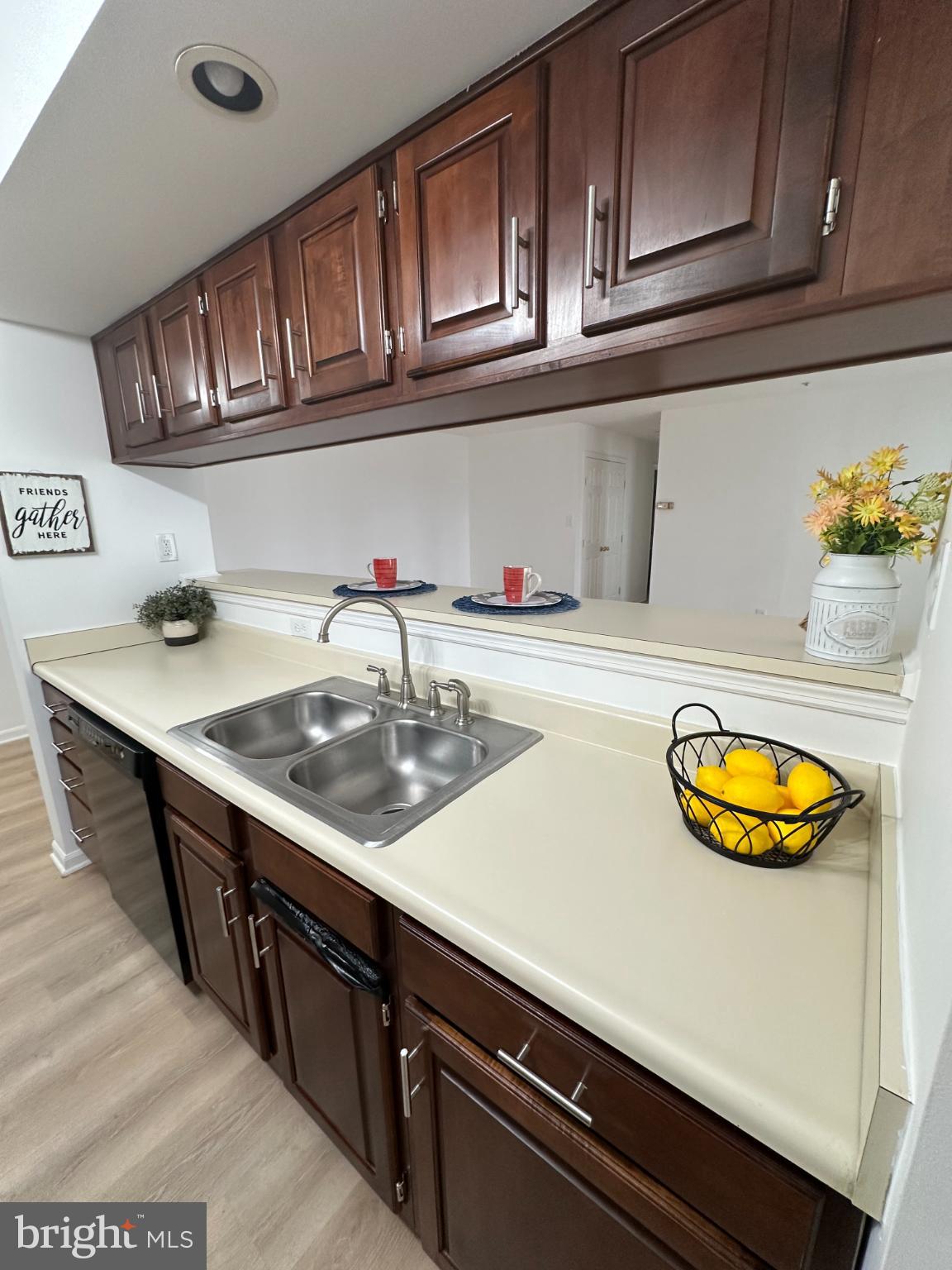 BRENTWOOD PARK - Residential Lease