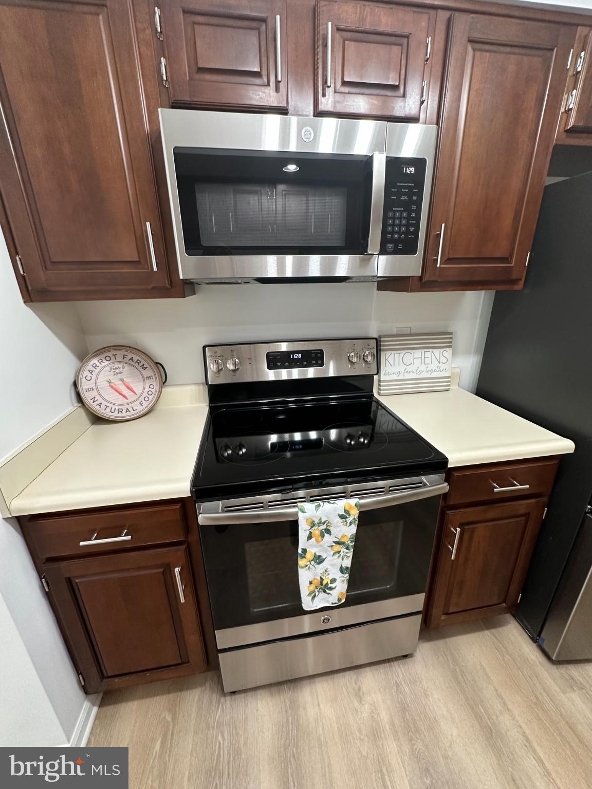 BRENTWOOD PARK - Residential Lease