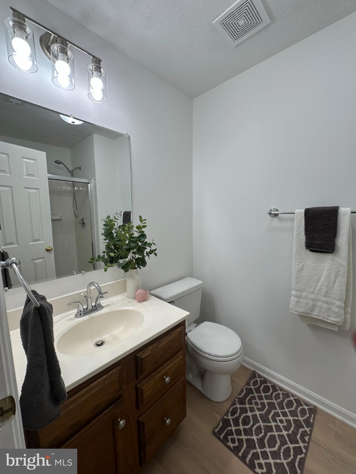 BRENTWOOD PARK - Residential Lease