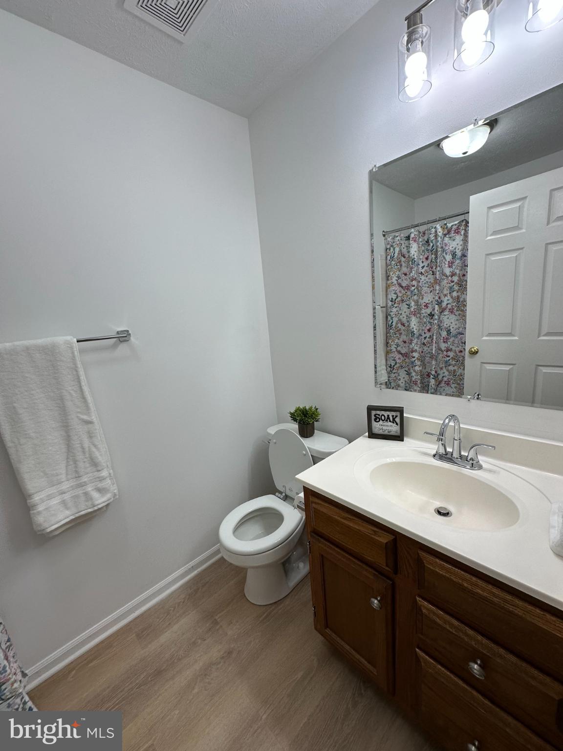 BRENTWOOD PARK - Residential Lease