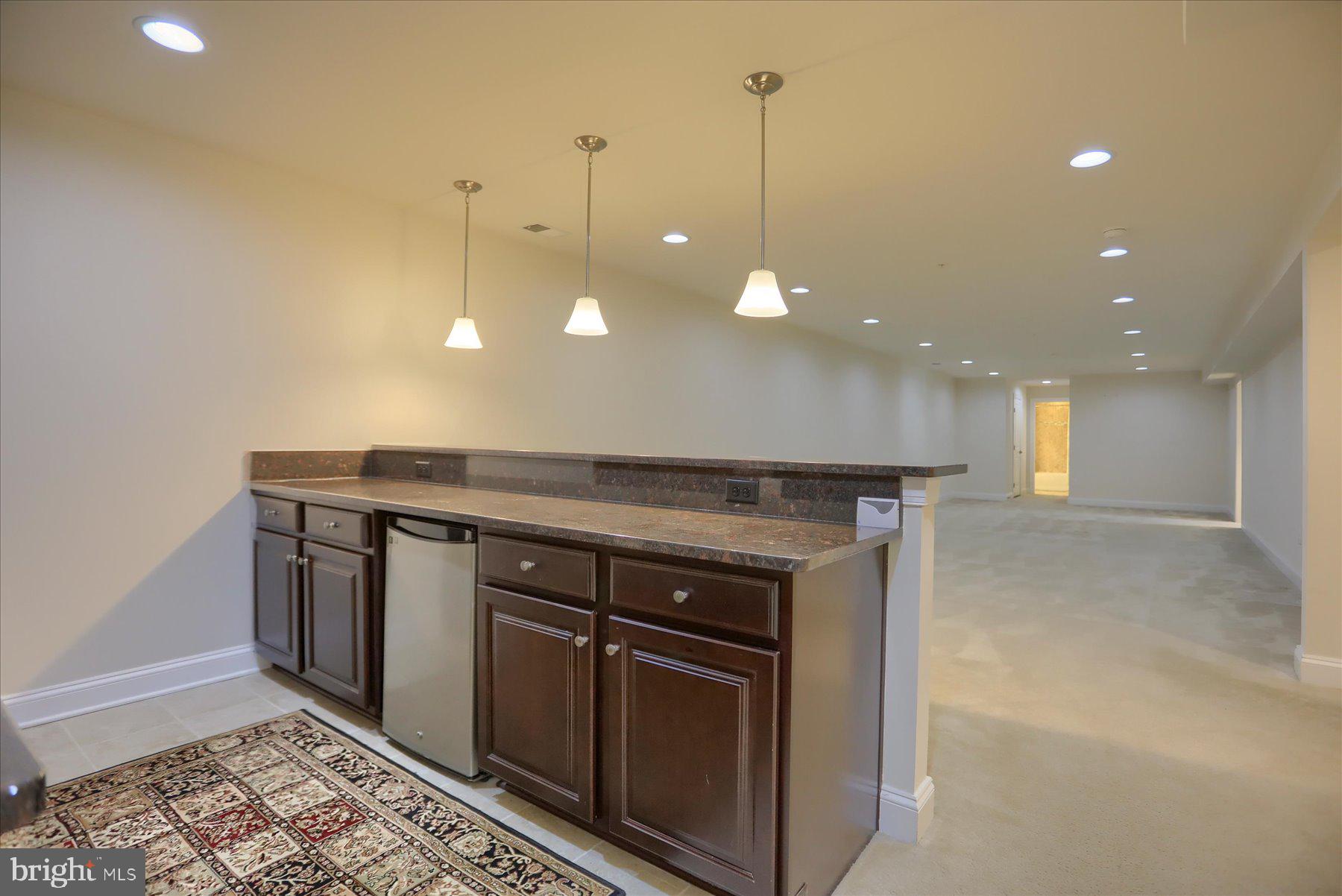 STONELEIGH SUMMIT - Residential